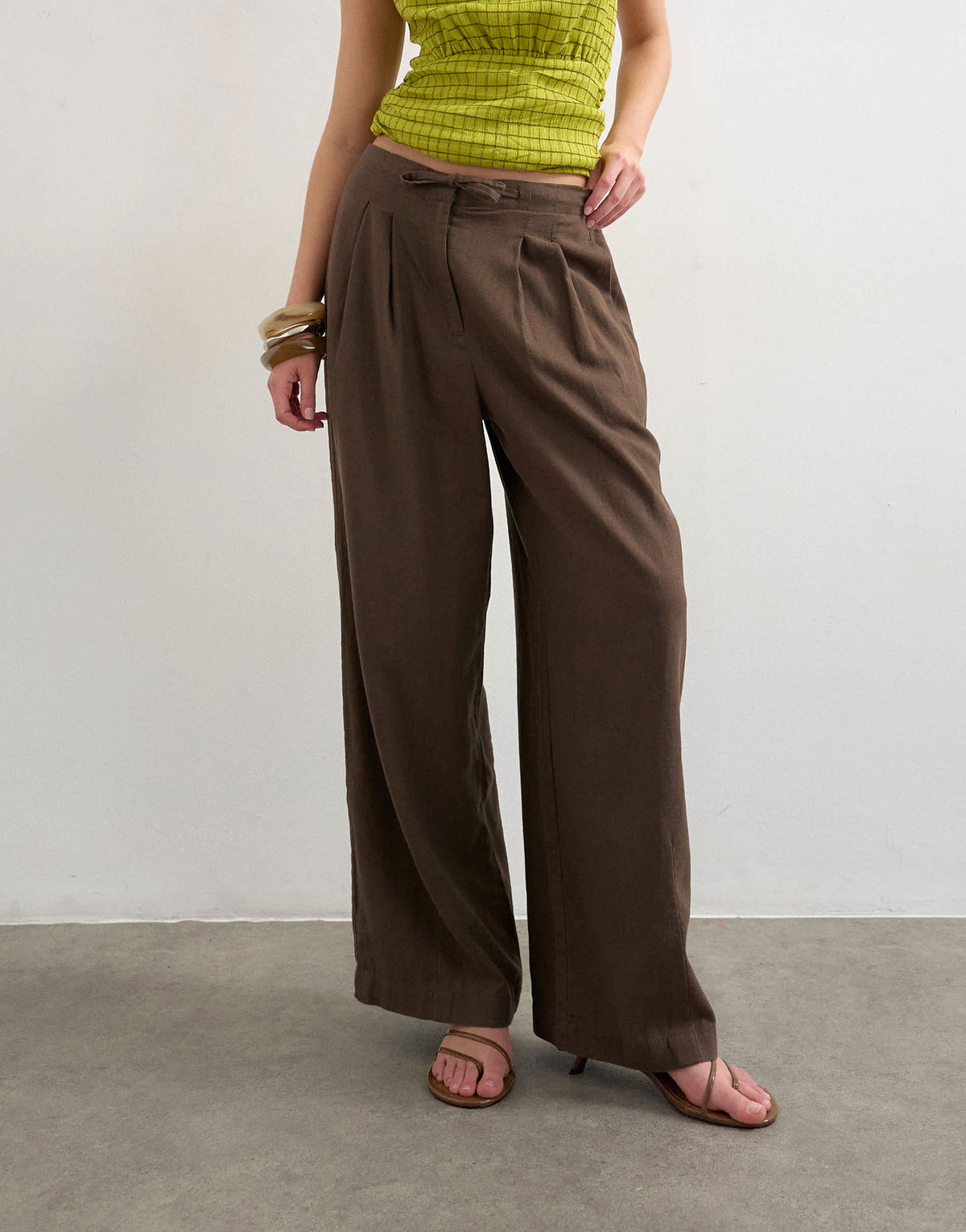 Topshop linen balloon trouser with tie waist in chocolate