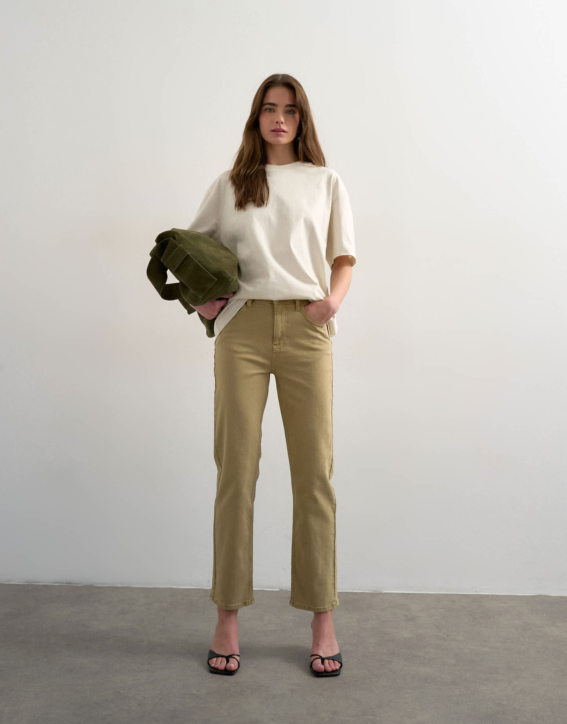 Jean droit Orson taille mi-haute confort Topshop de couleur beige foncé