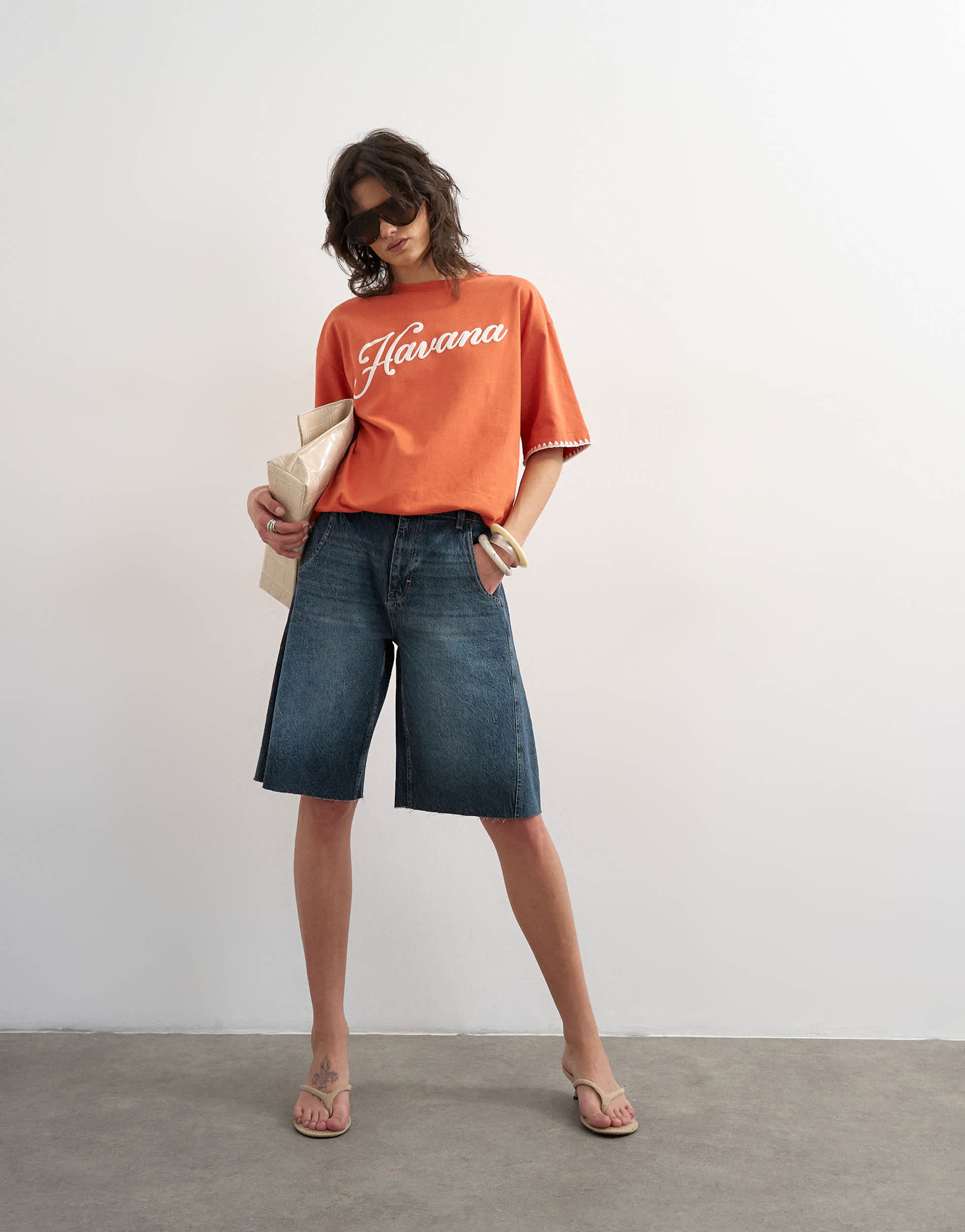 Topshop Barrel-Jorts in Blau-Schwarz