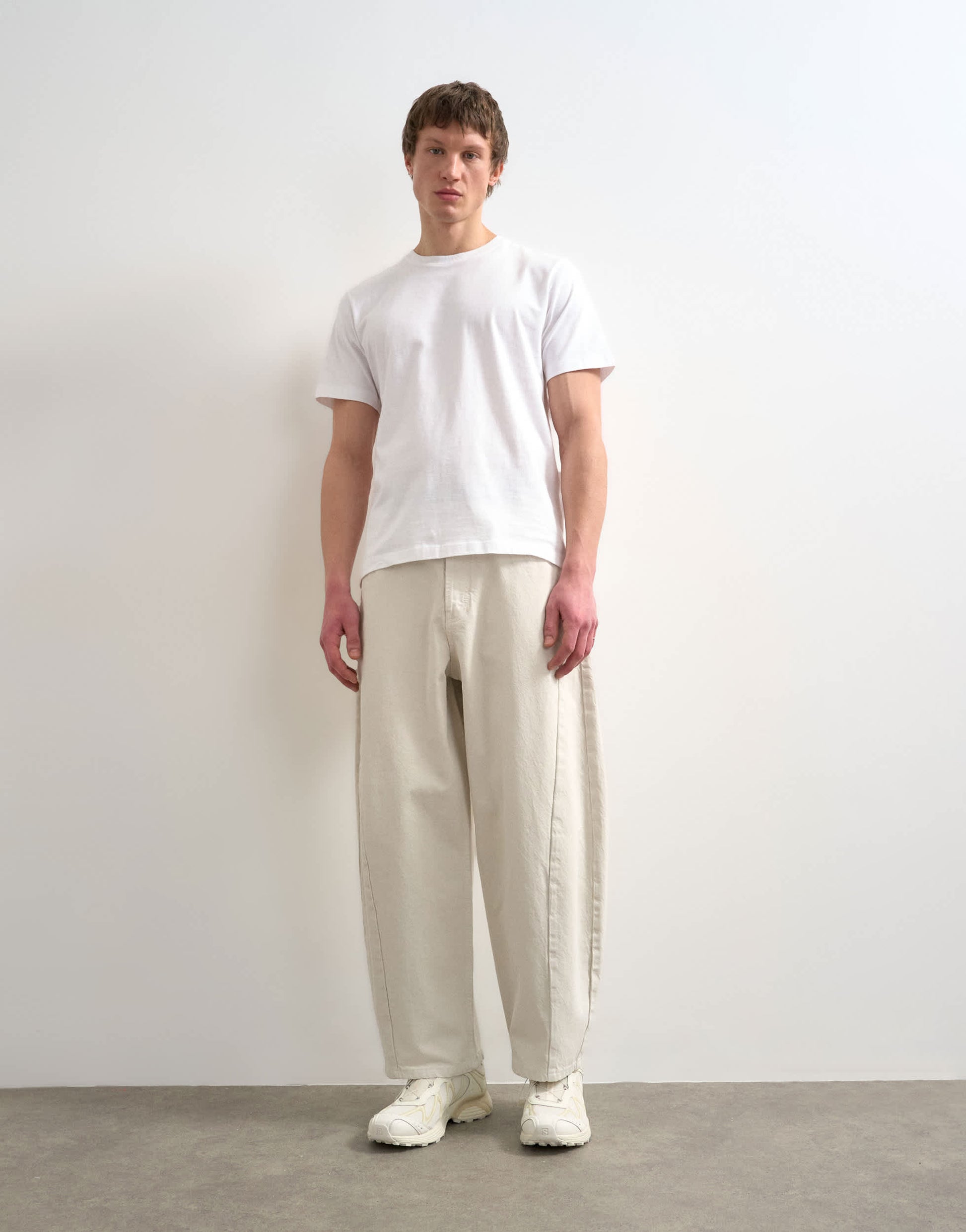 Topman rigid barrel jean in white