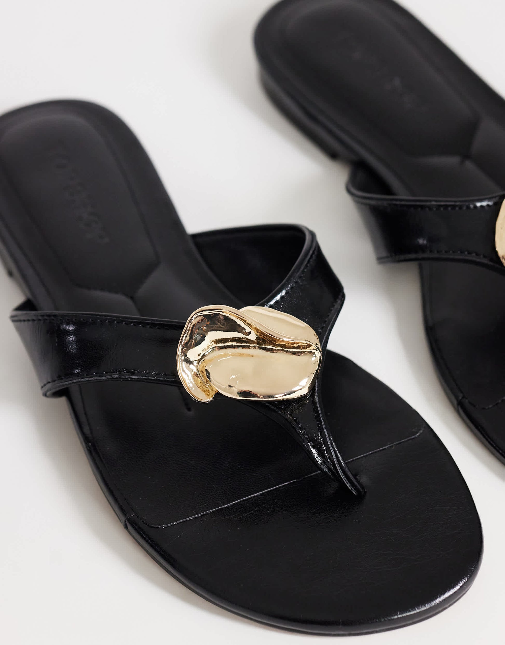 Topshop Eden toe thong sandal with hardware in black
