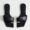Topshop Mina, sandales plates mules noires ornées de détails métalliques