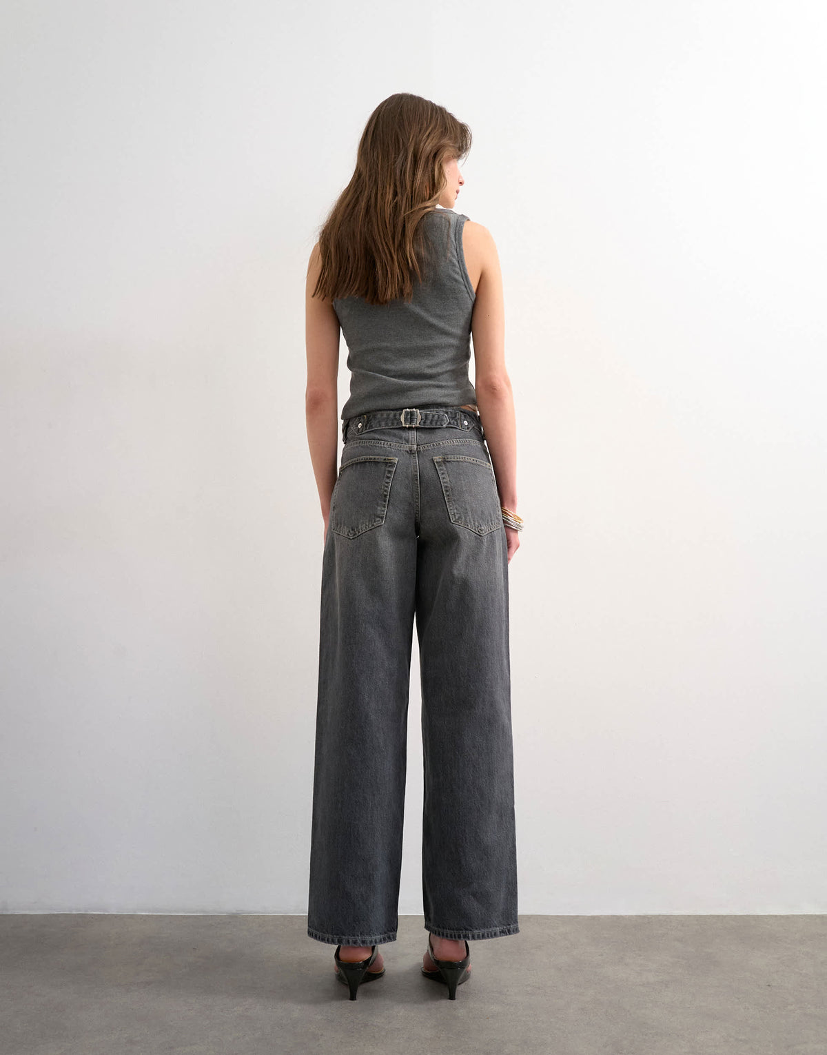 Tosphop Cinch low rise relaxed jean in pretty grey