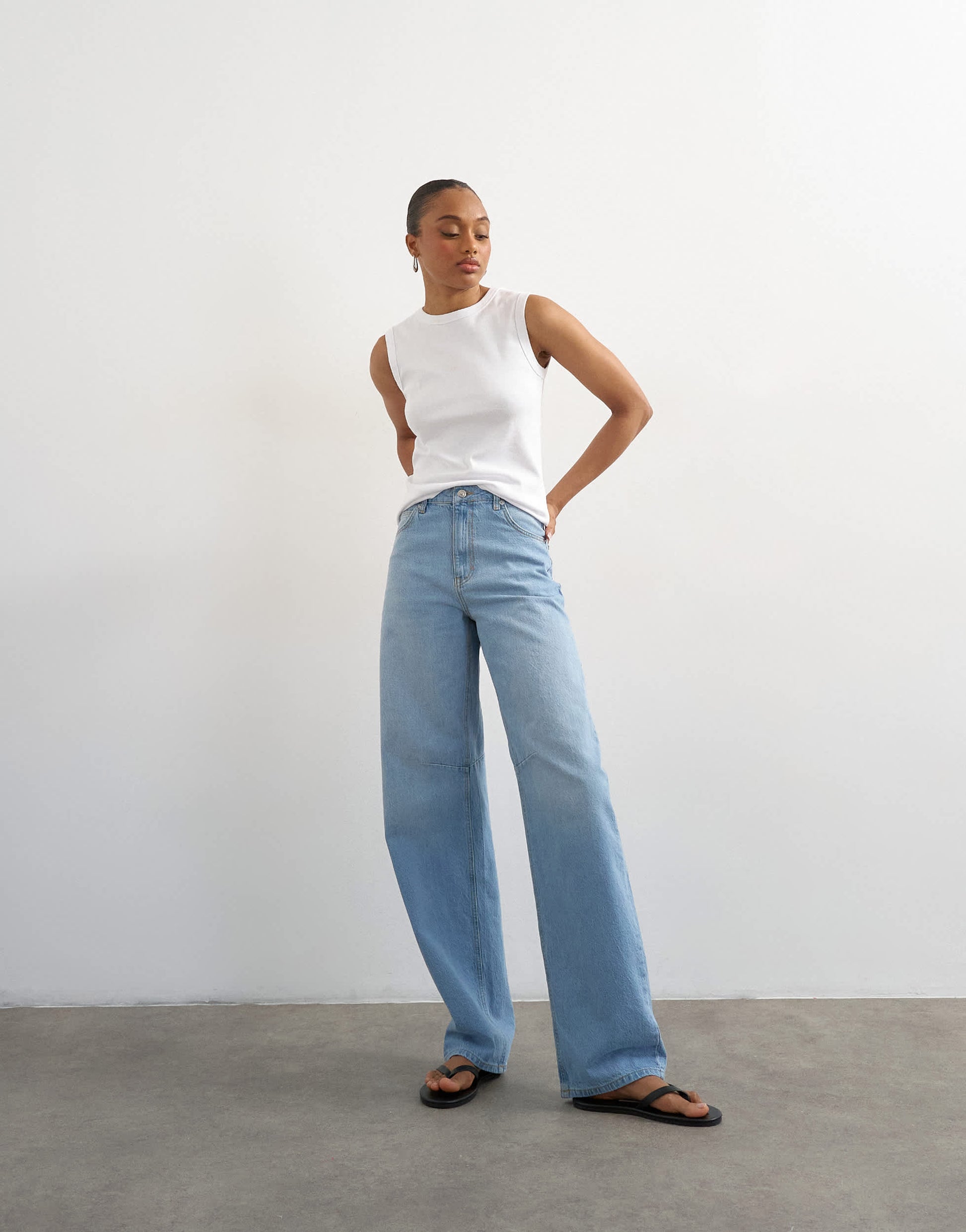 Topshop Tall Barrel mid rise jean in bleach