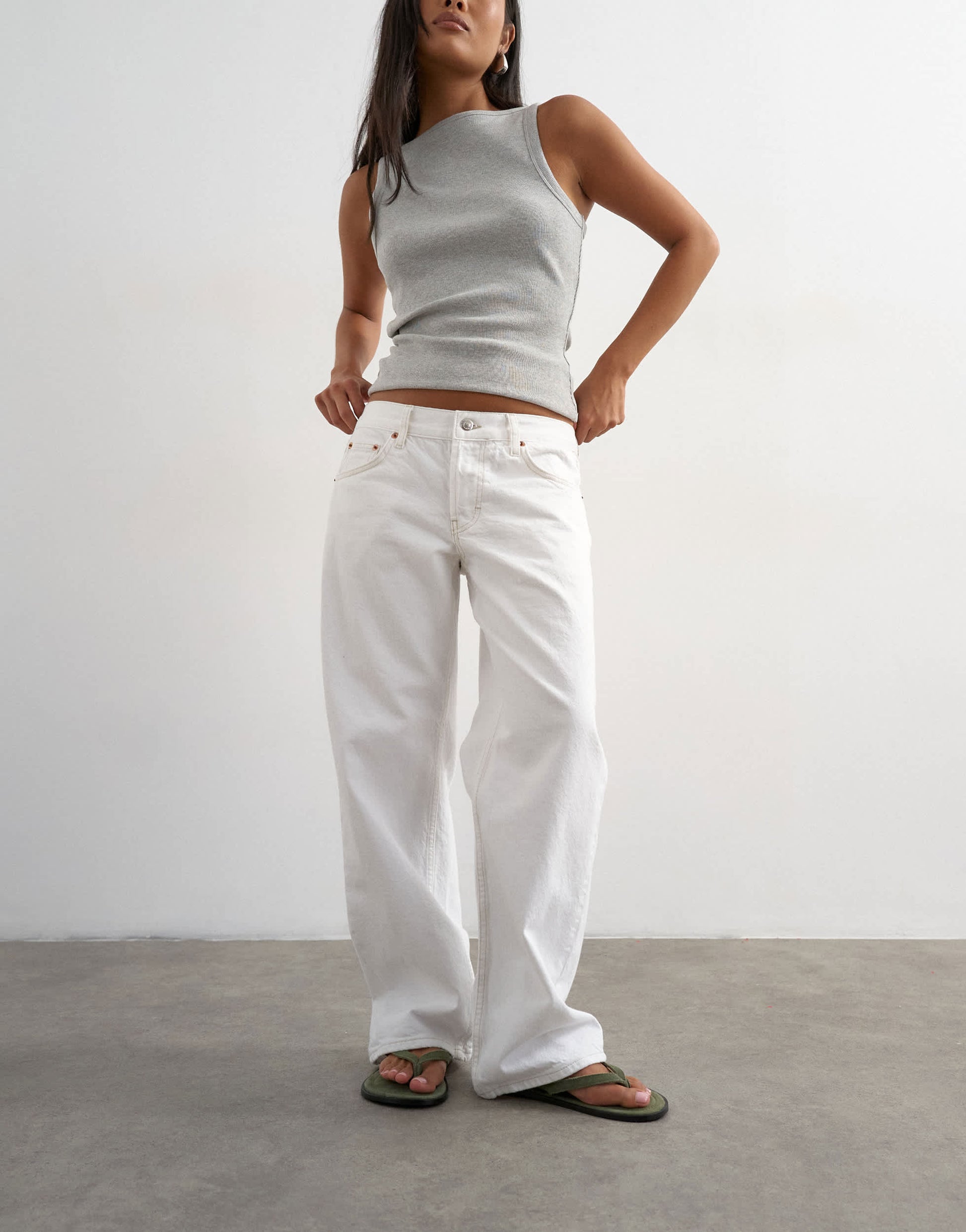 Topshop Petite Ember low rise straight jean in white