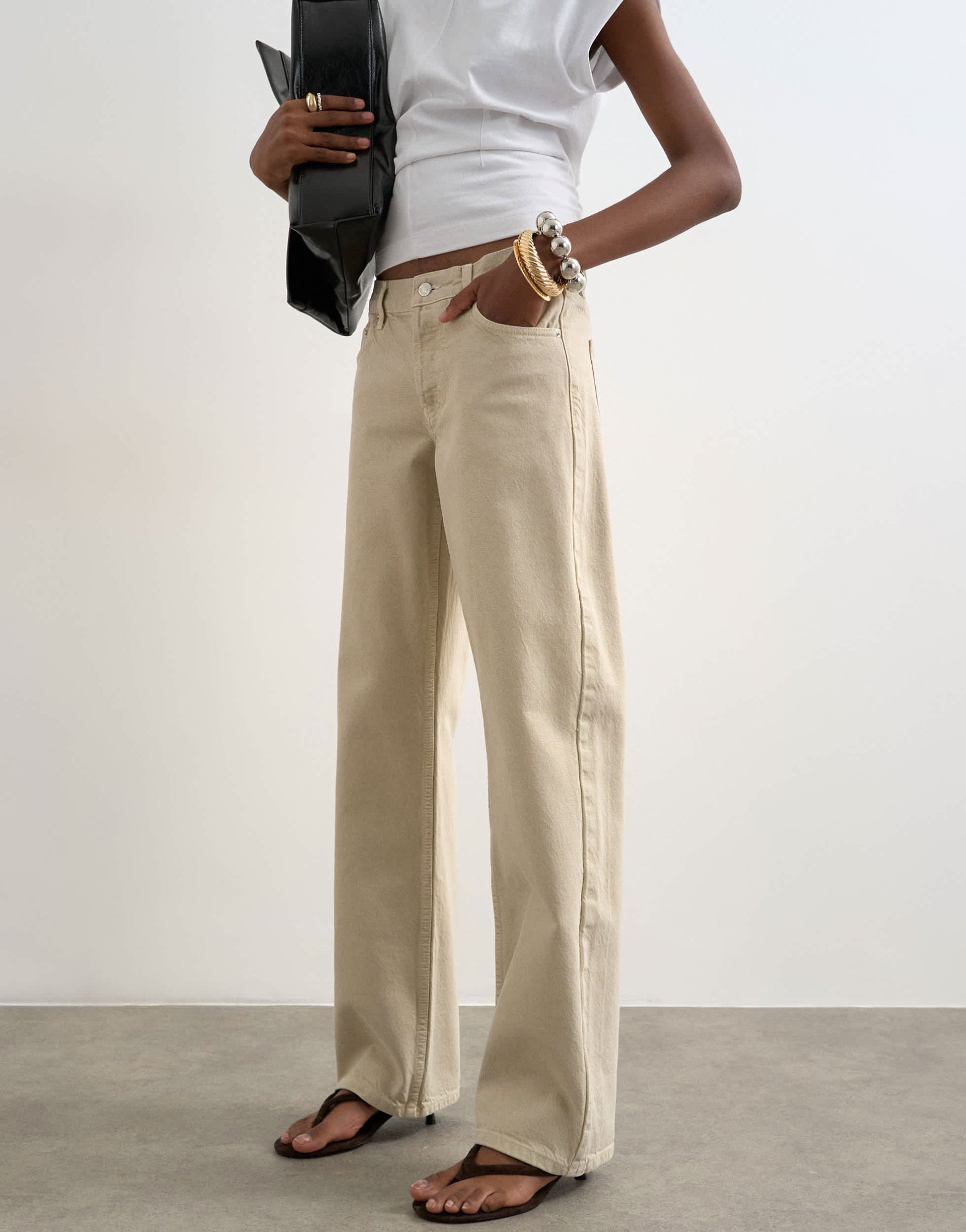 Topshop Ember low rise straight jean in oat