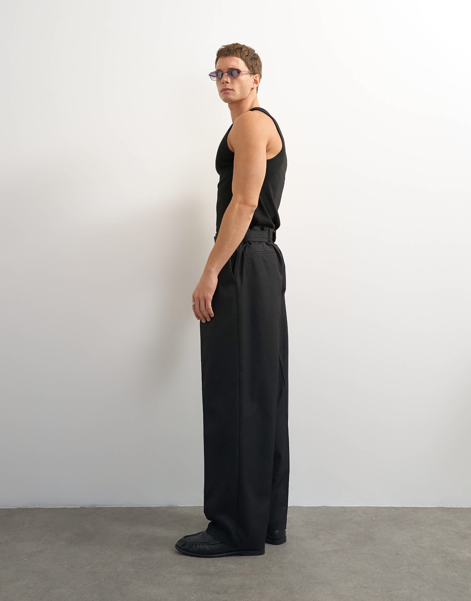 Topman wide leg belted twill trouser in black