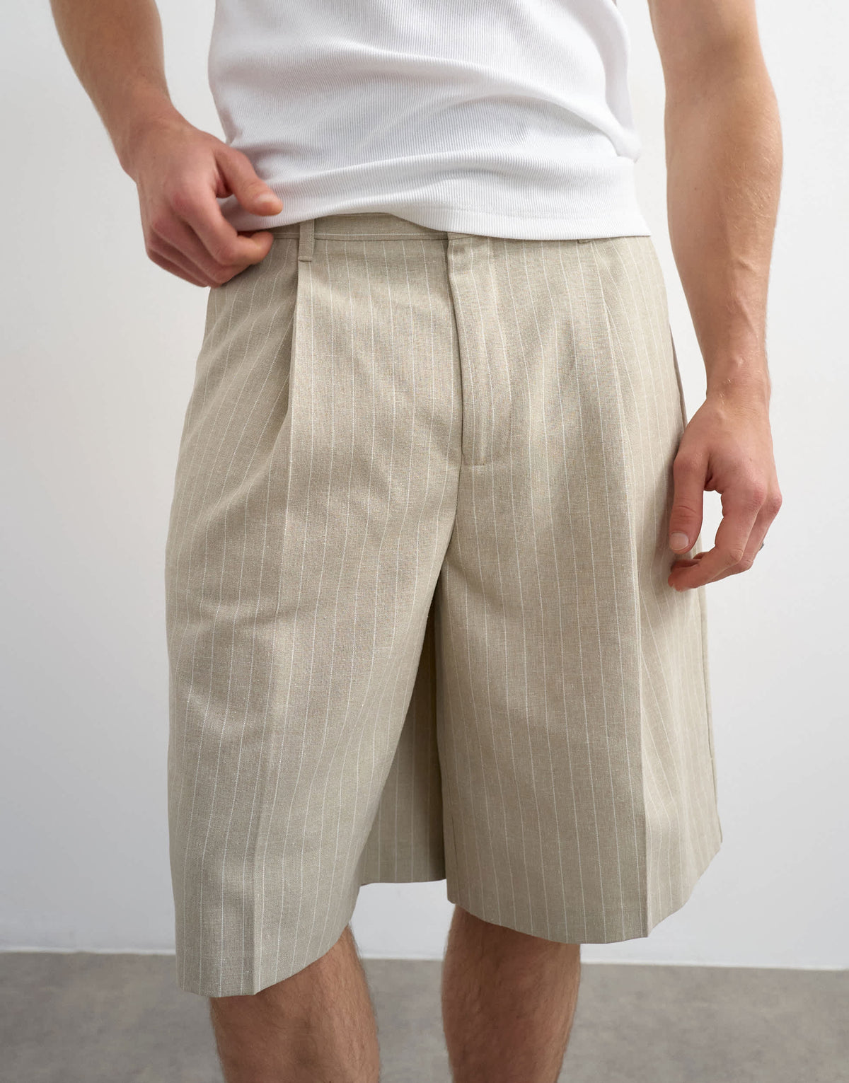 Topman wide leg stripe short in stone