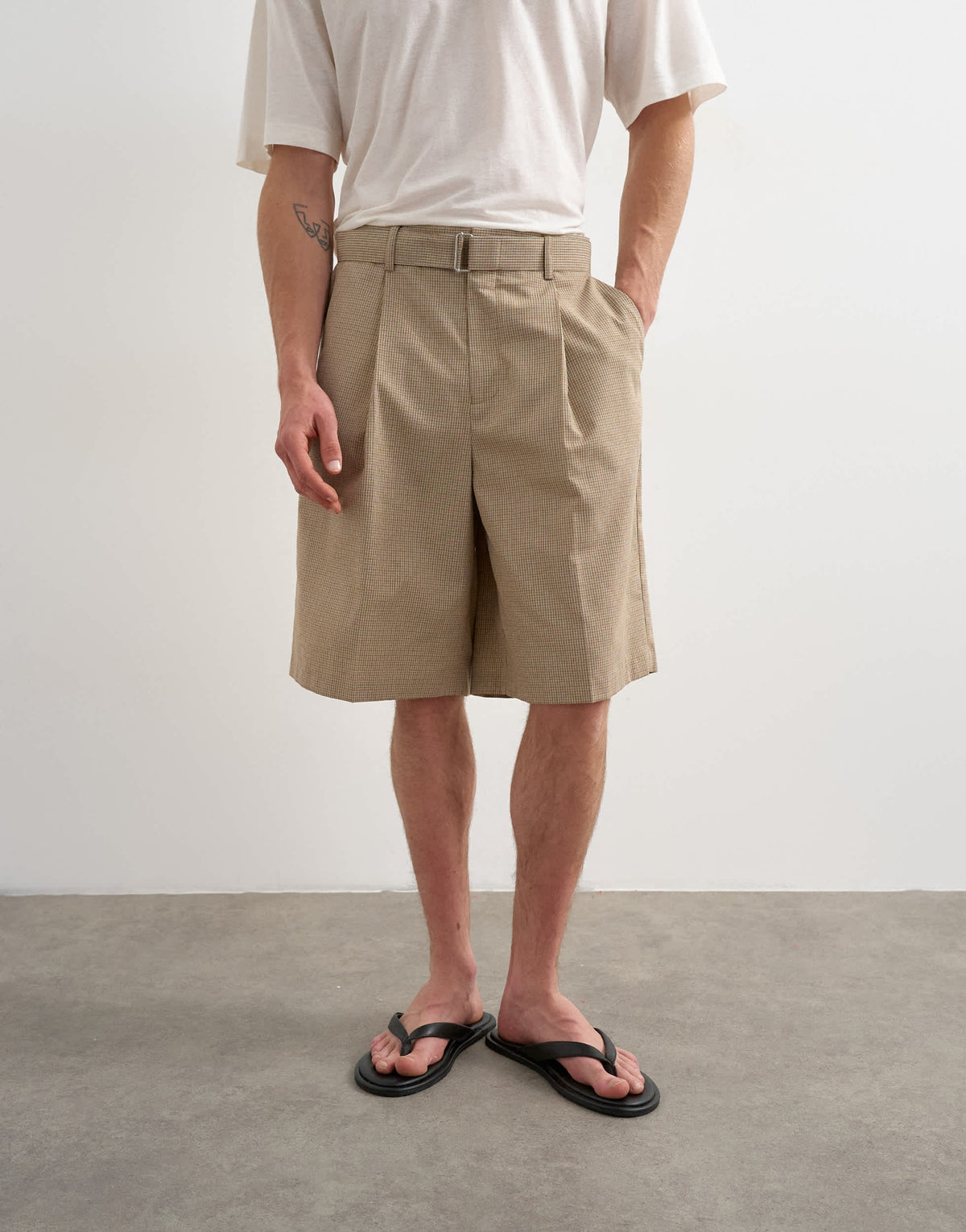Topman wide leg belted check short in neutral