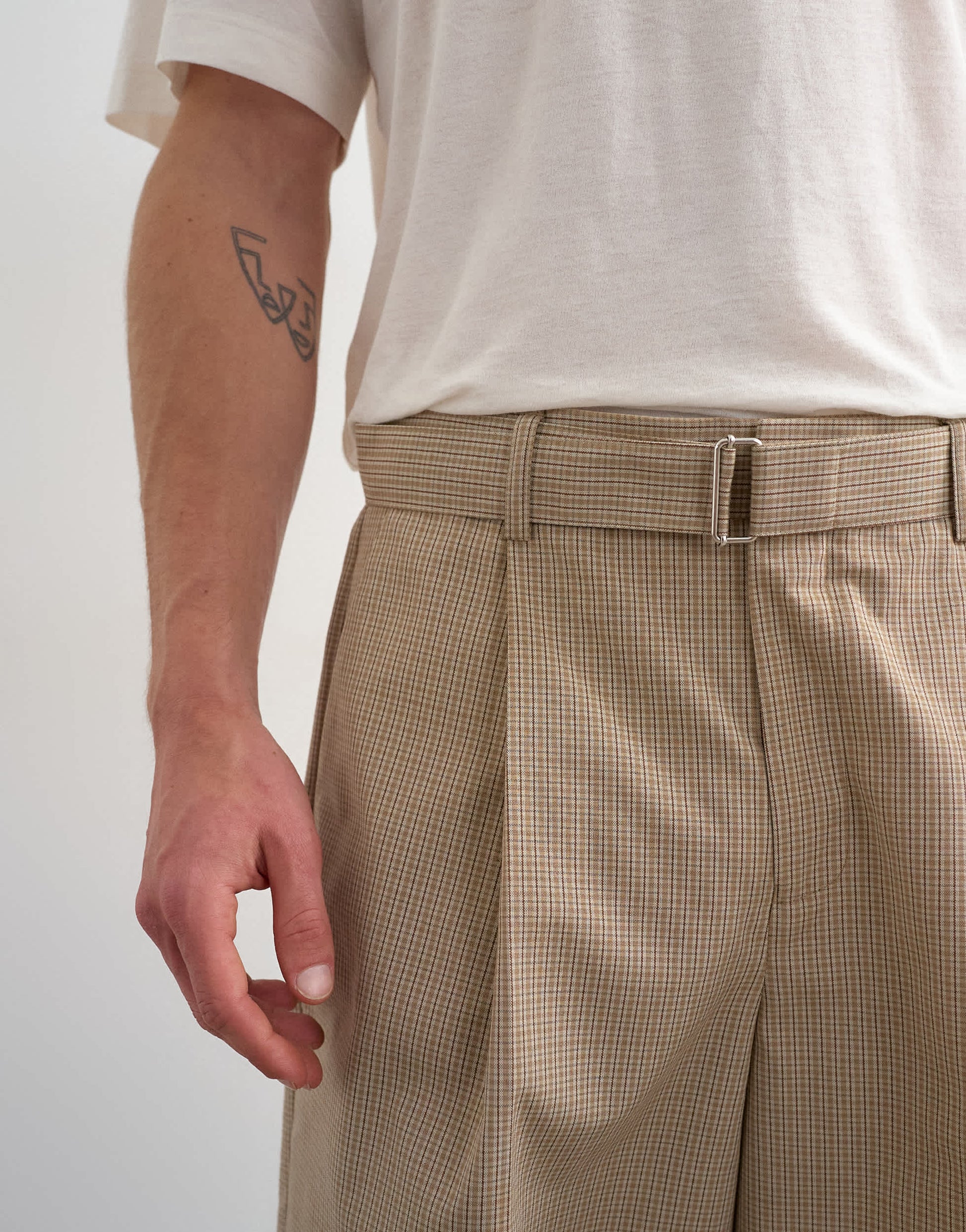 Topman wide leg belted check short in neutral
