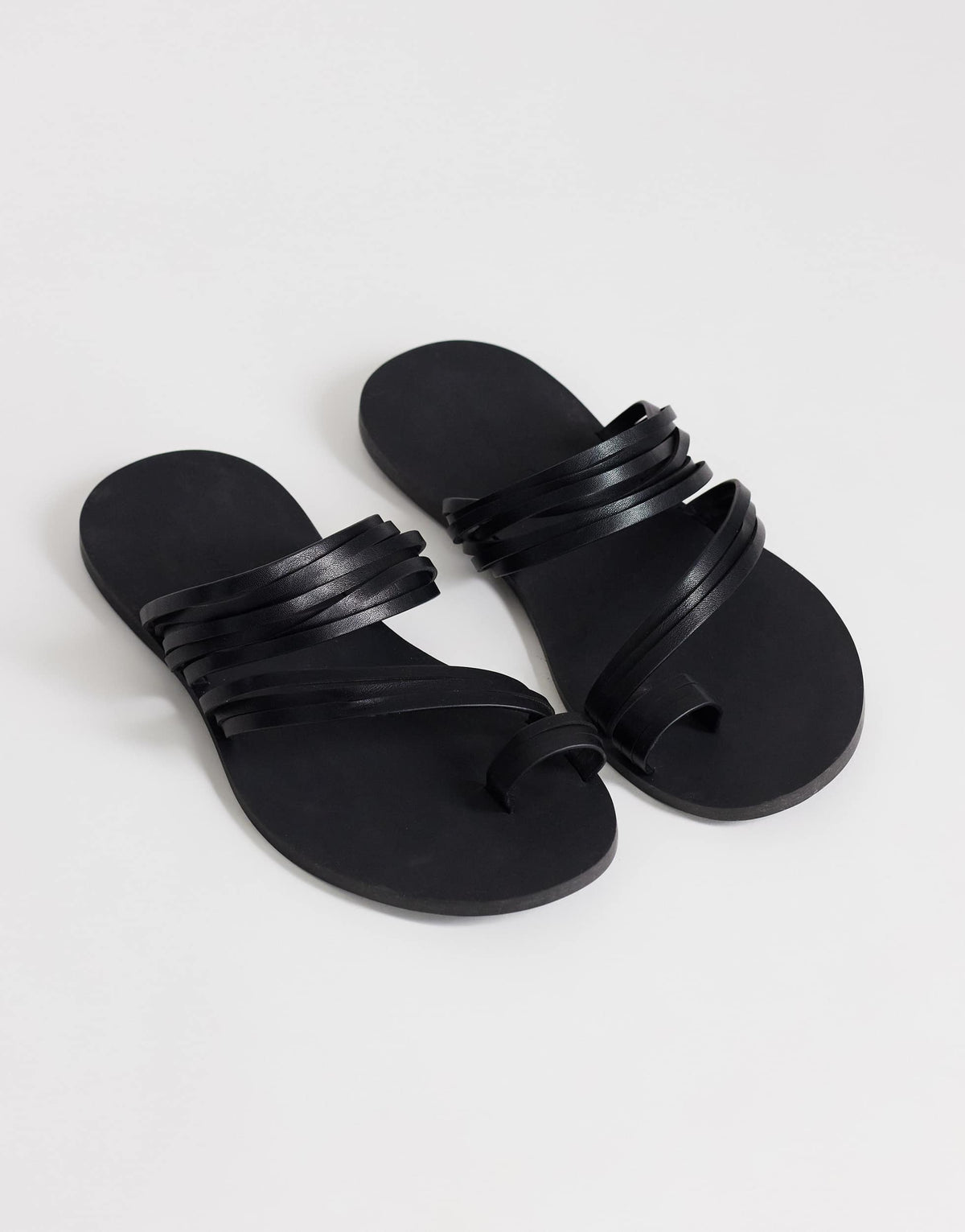 Topshop Maeve strappy toe loop sandal in black