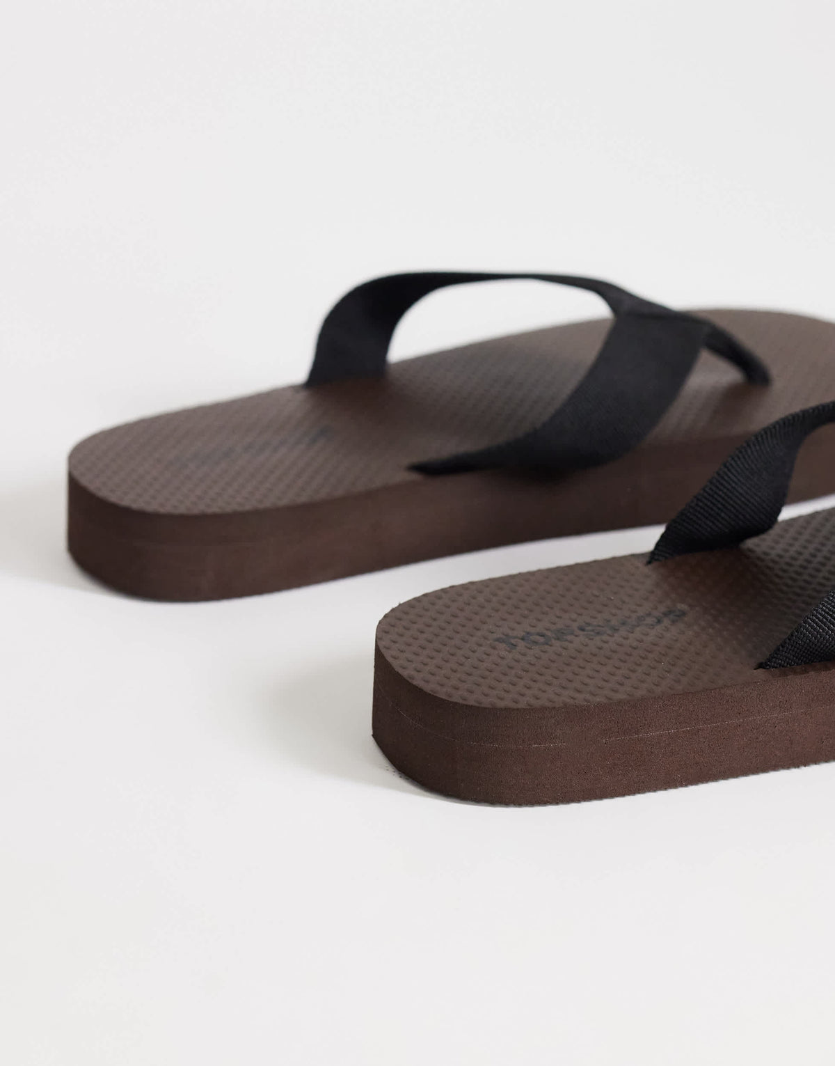 Topshop Molly toe thong sandal in chocolate