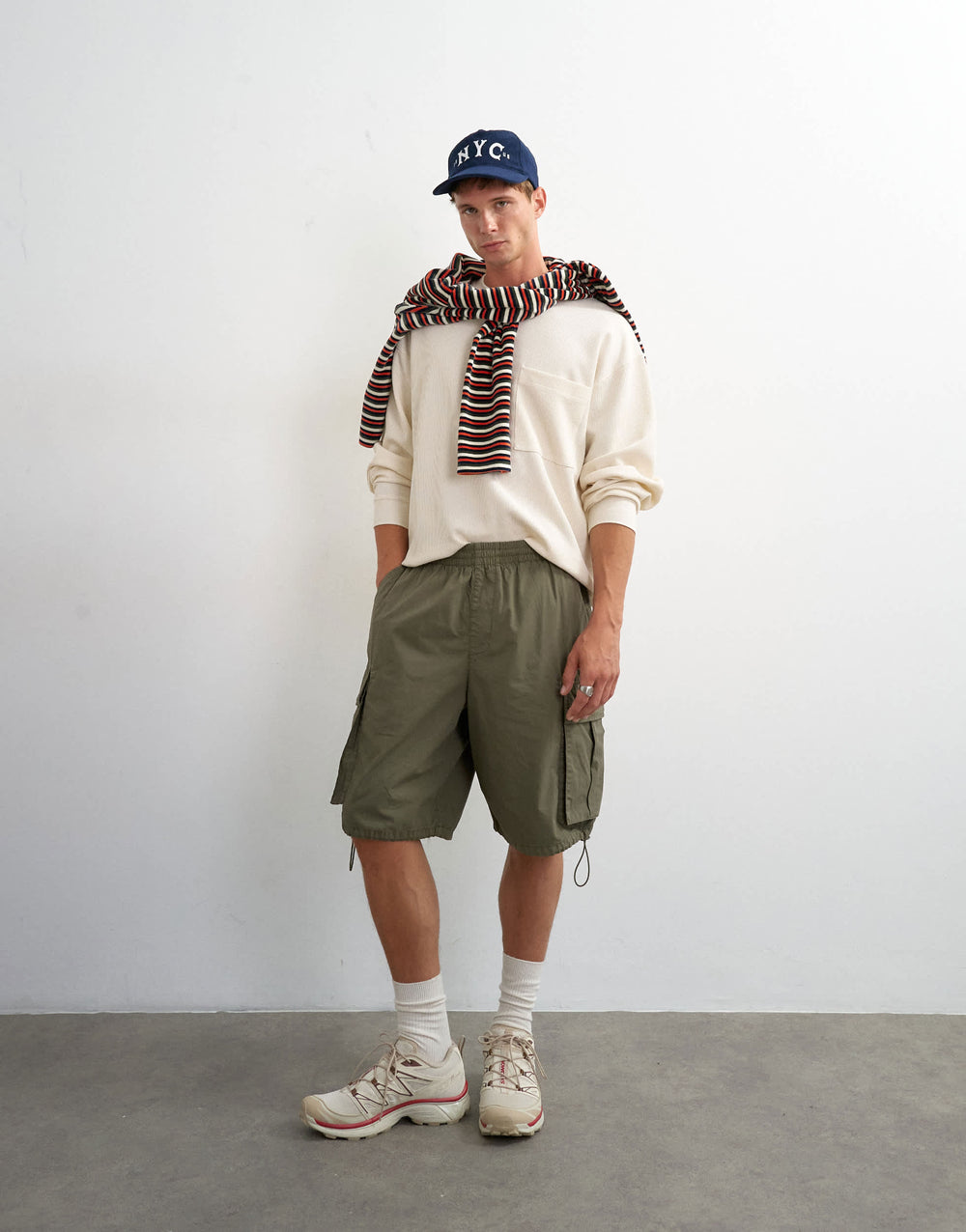 Topman Baggy Fit Cargo Shorts in Khaki