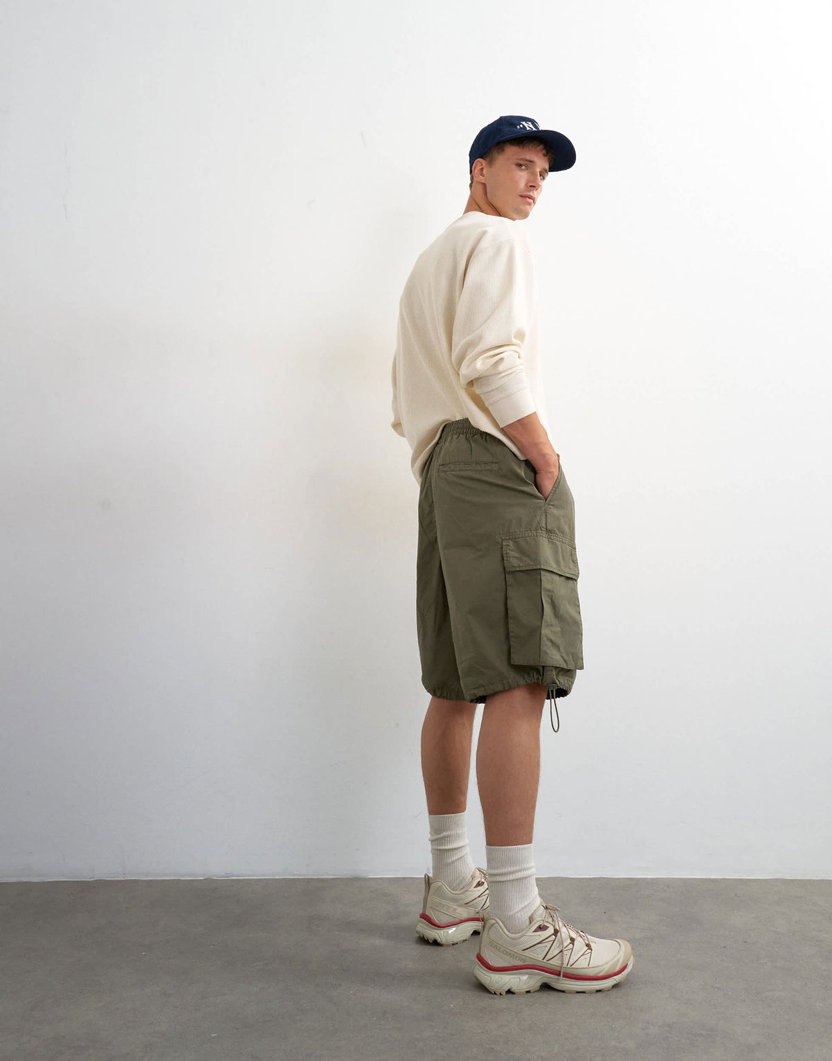 Topman baggy fit cargo short in khaki