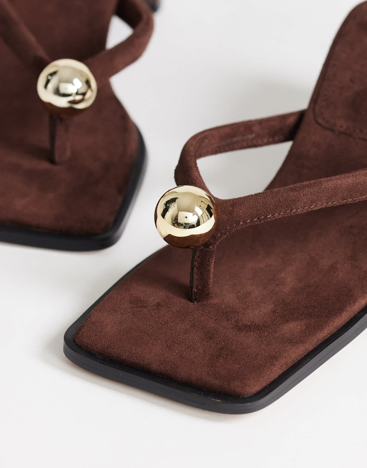 Topshop Nadeem mid heel toe thong sandal with hardware in chocolate