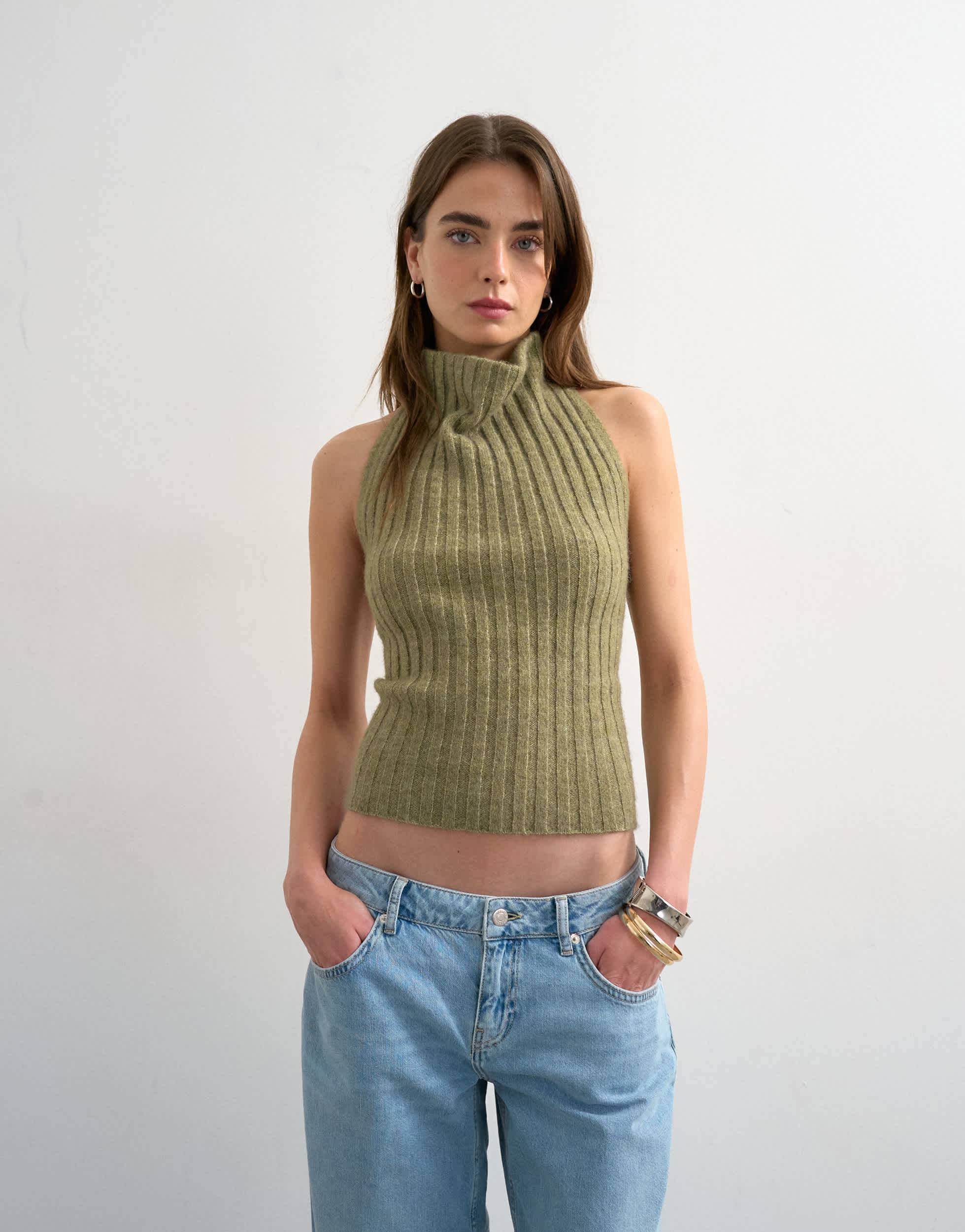 Topshop Stricktop mit drapiertem Ausschnitt und tiefem Rückenausschnitt in Khaki