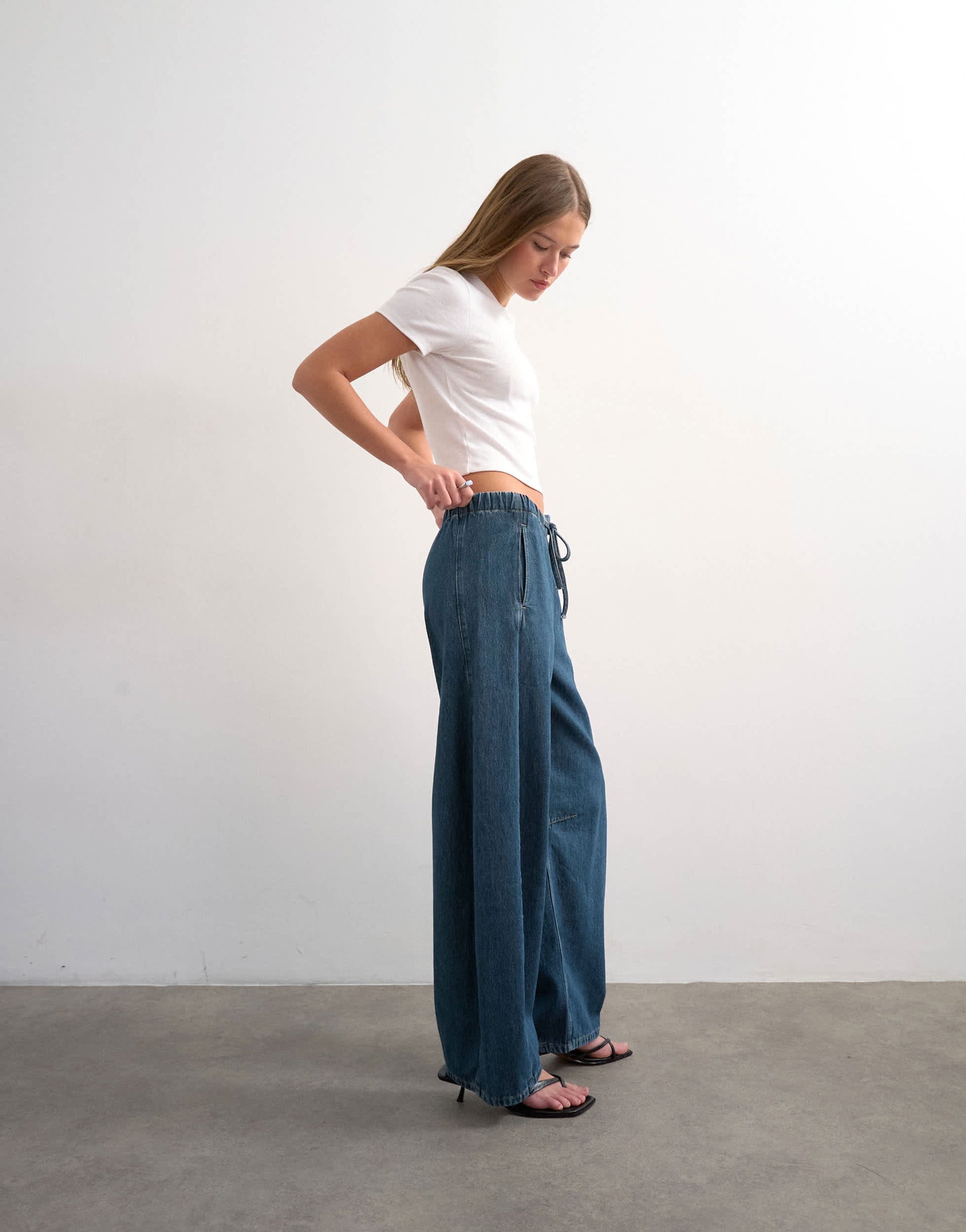 Topshop pull on barrel jean in sulphur blue