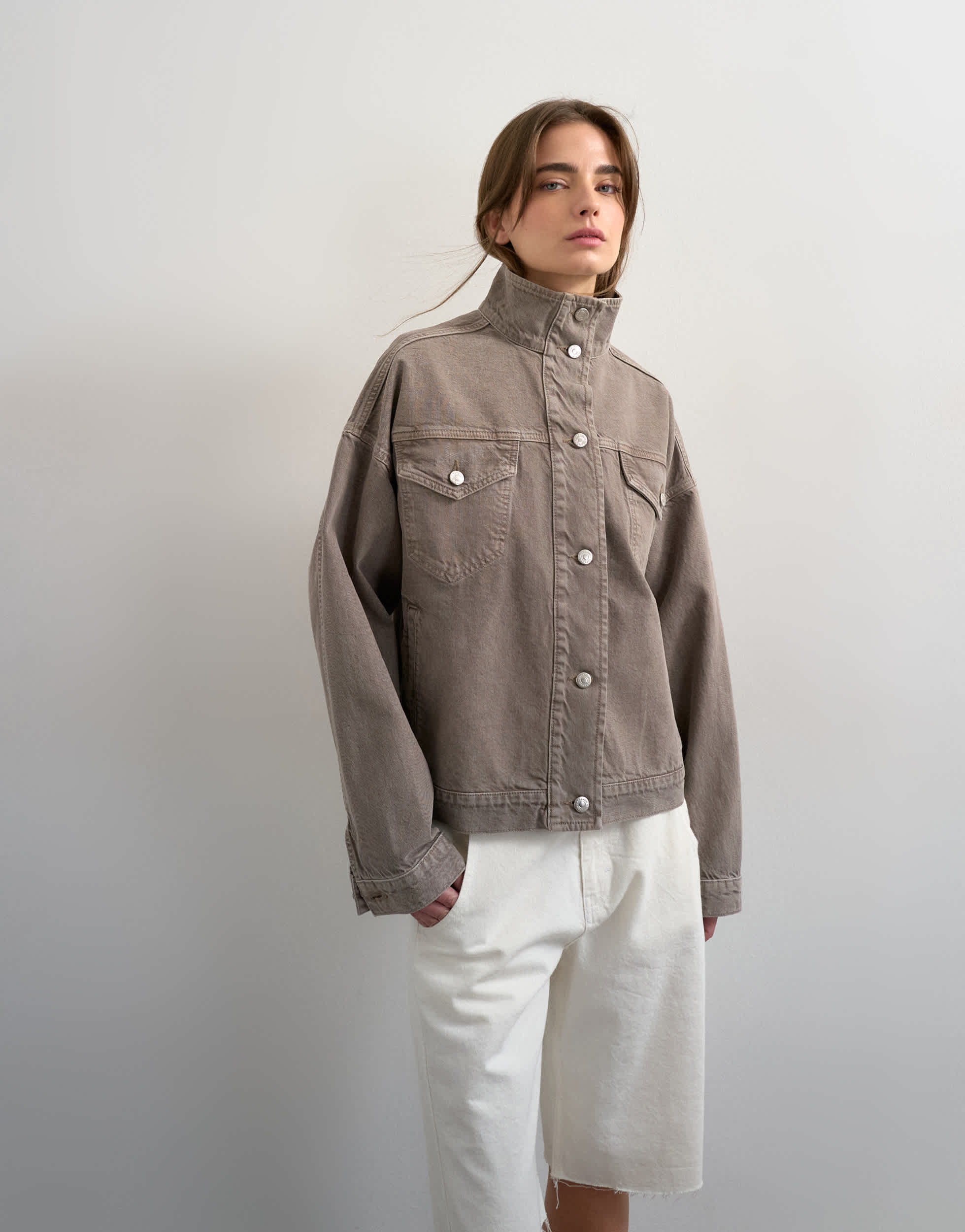 Veste en jean Topshop à col cheminée et ourlet élastique, couleur pierre