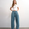 Topshop Cocoon Barrel Jeans mit mittelhohem Bund in Grün