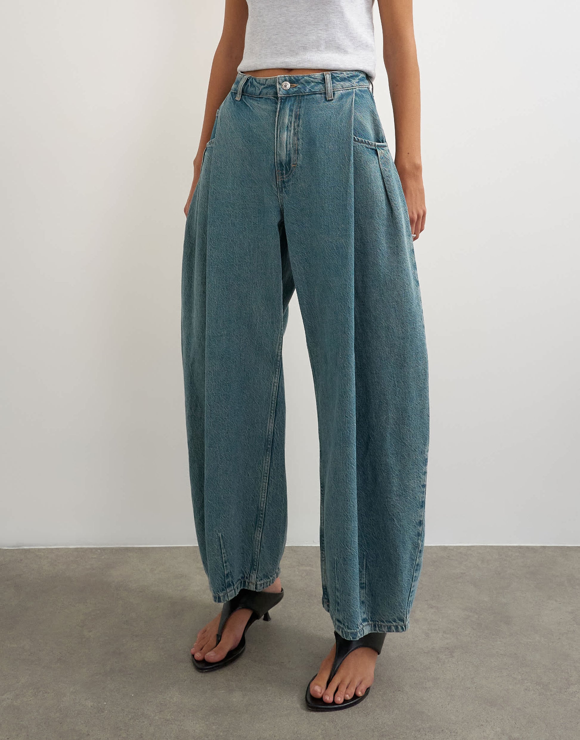Topshop Cocoon mid rise barrel jean in green cast