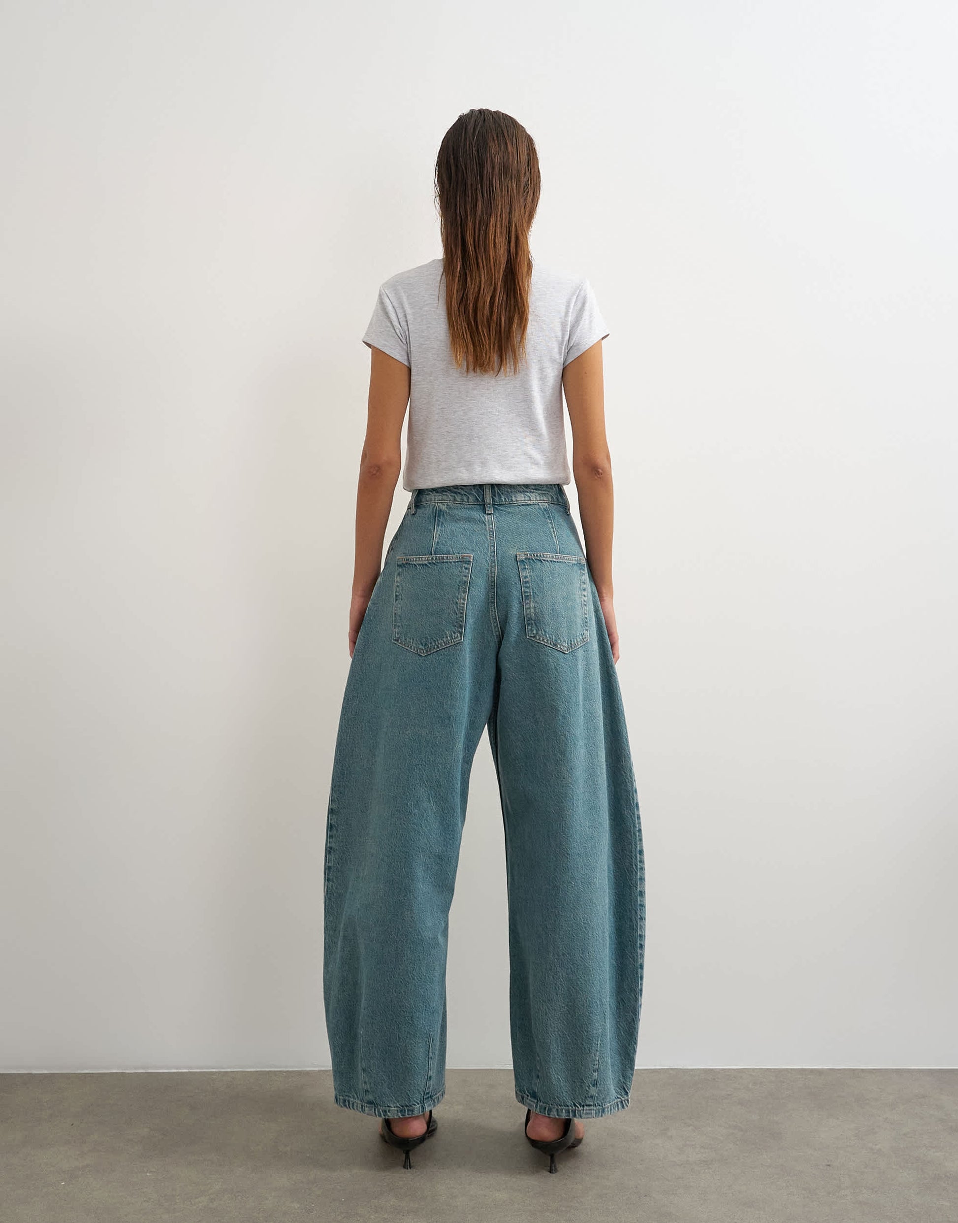 Topshop Cocoon mid rise barrel jean in green cast
