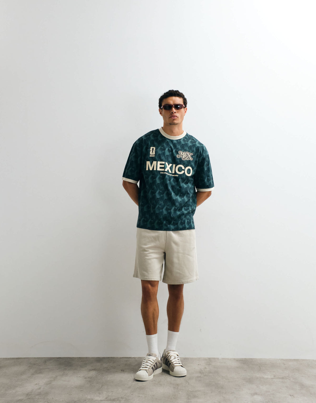 Topman relaxed fit bermuda jogger short in washed stone