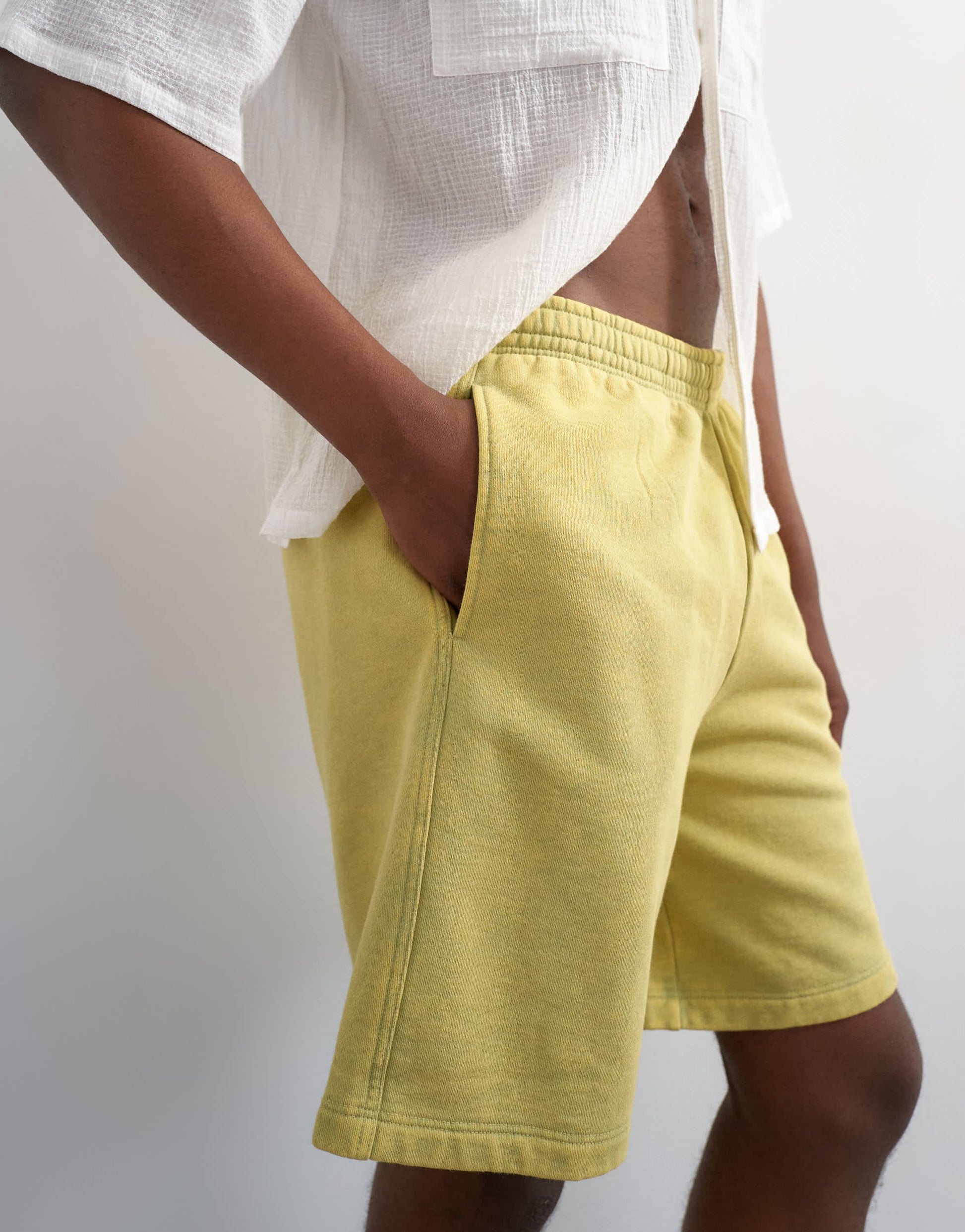 Topman relaxed fit bermuda jogger short in washed yellow