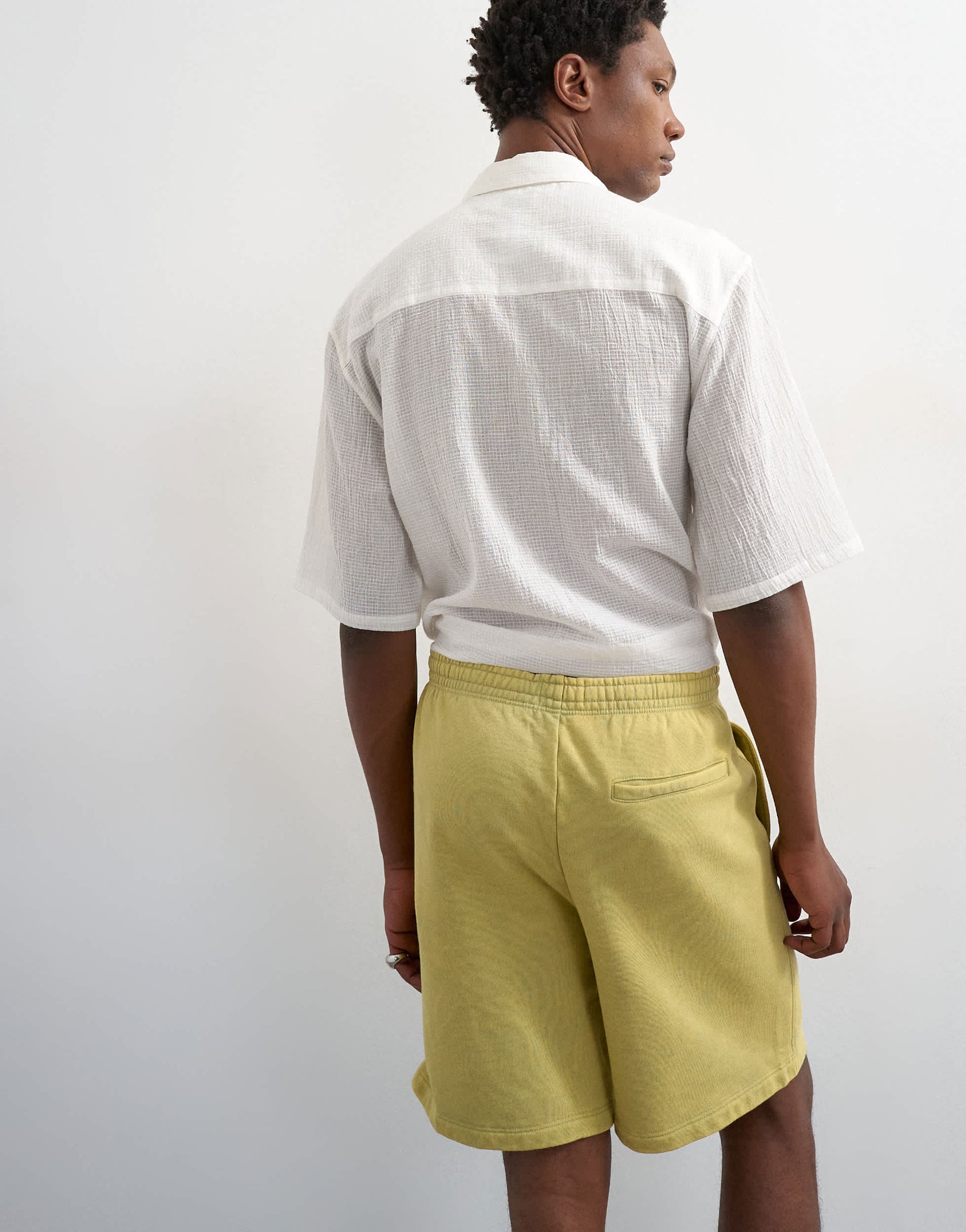 Topman relaxed fit bermuda jogger short in washed yellow