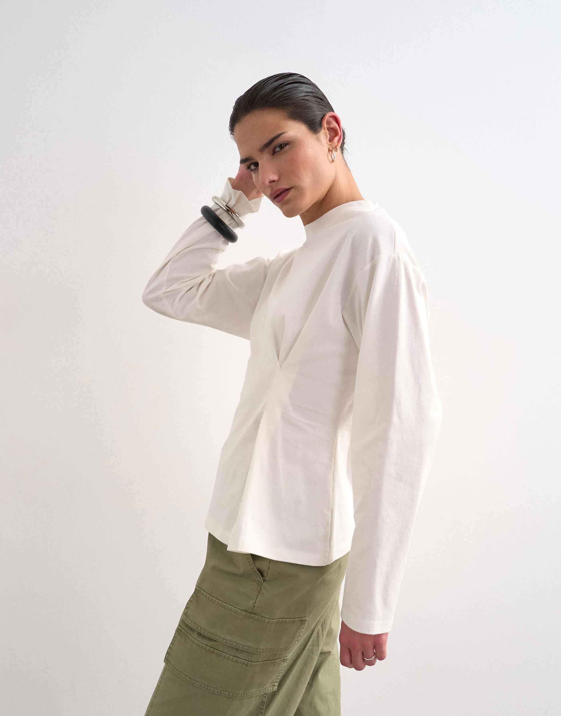 Topshop Langarmshirt mit Taillenbund in Elfenbein