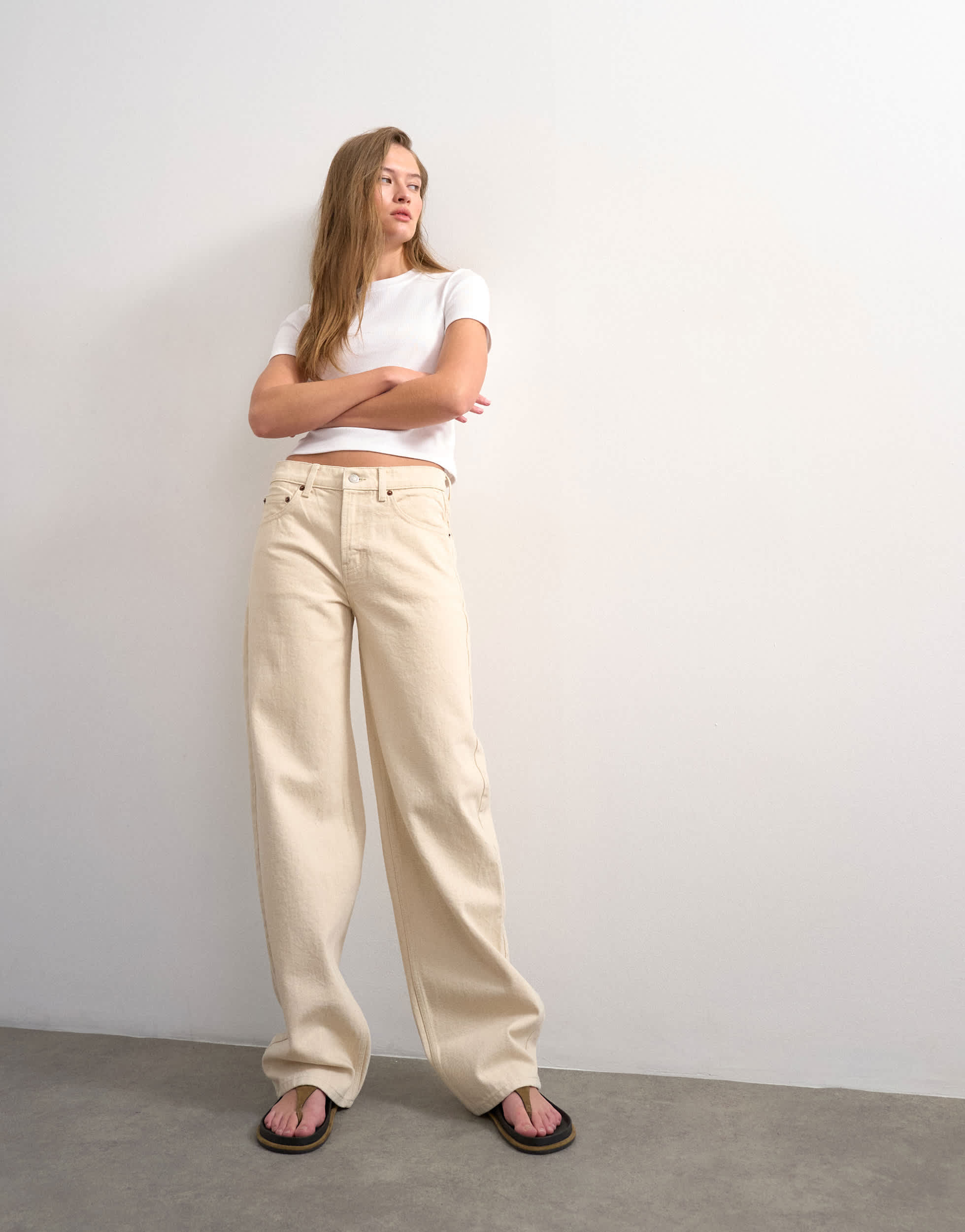 Topshop Cinch low rise relaxed jean in natural