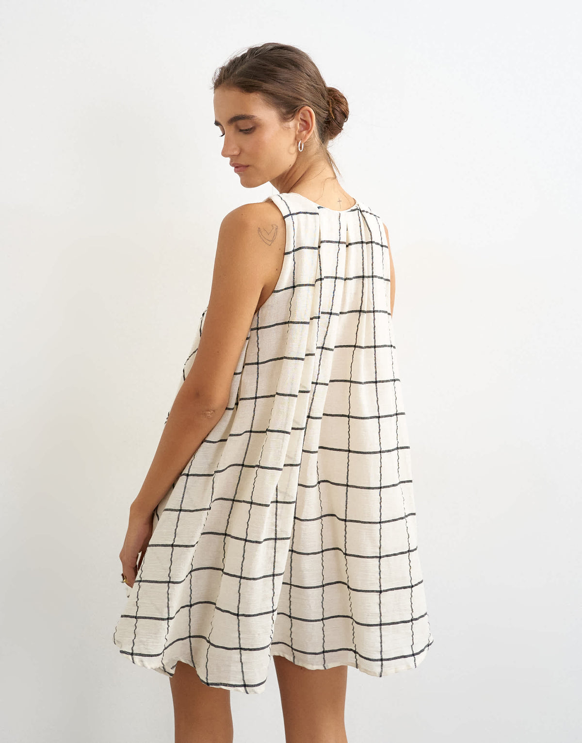 Topshop full hem pleated mini sundress in mono check