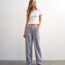 Topshop Cinch Low-Rise Relaxed Jeans in Lila