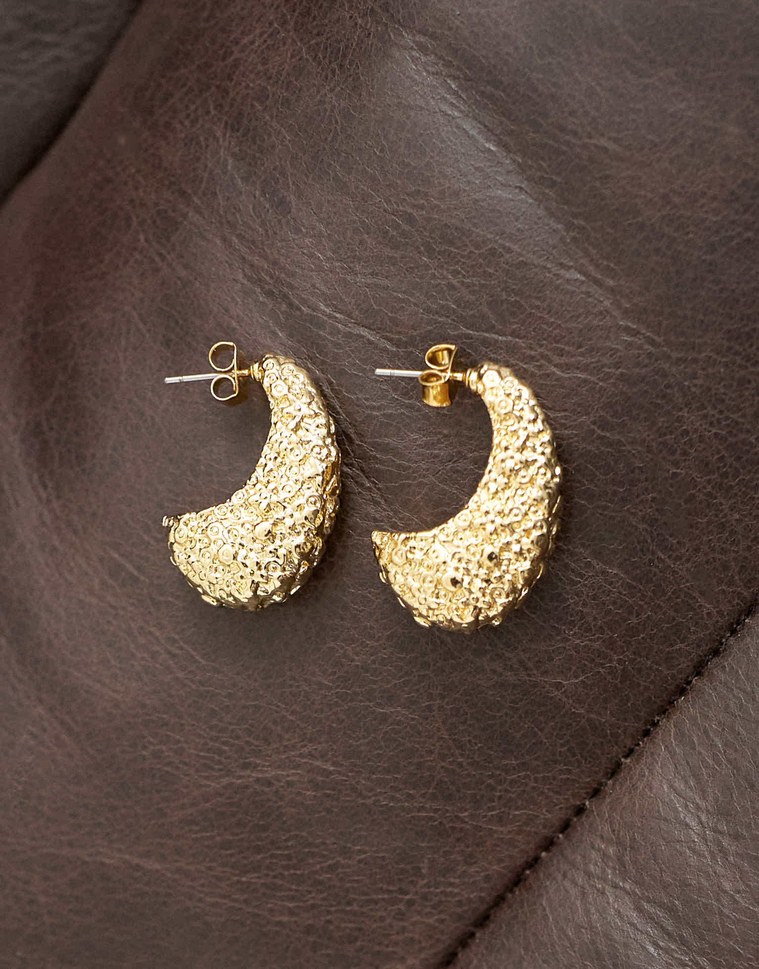Topshop Camille textured stud earring in gold tone
