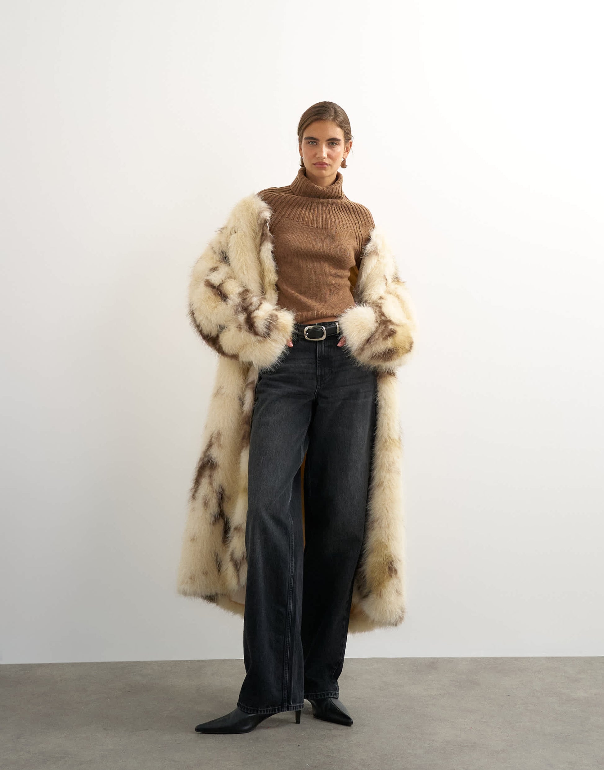 Topshop knitted rib yoke funnel neck top in gingerbread