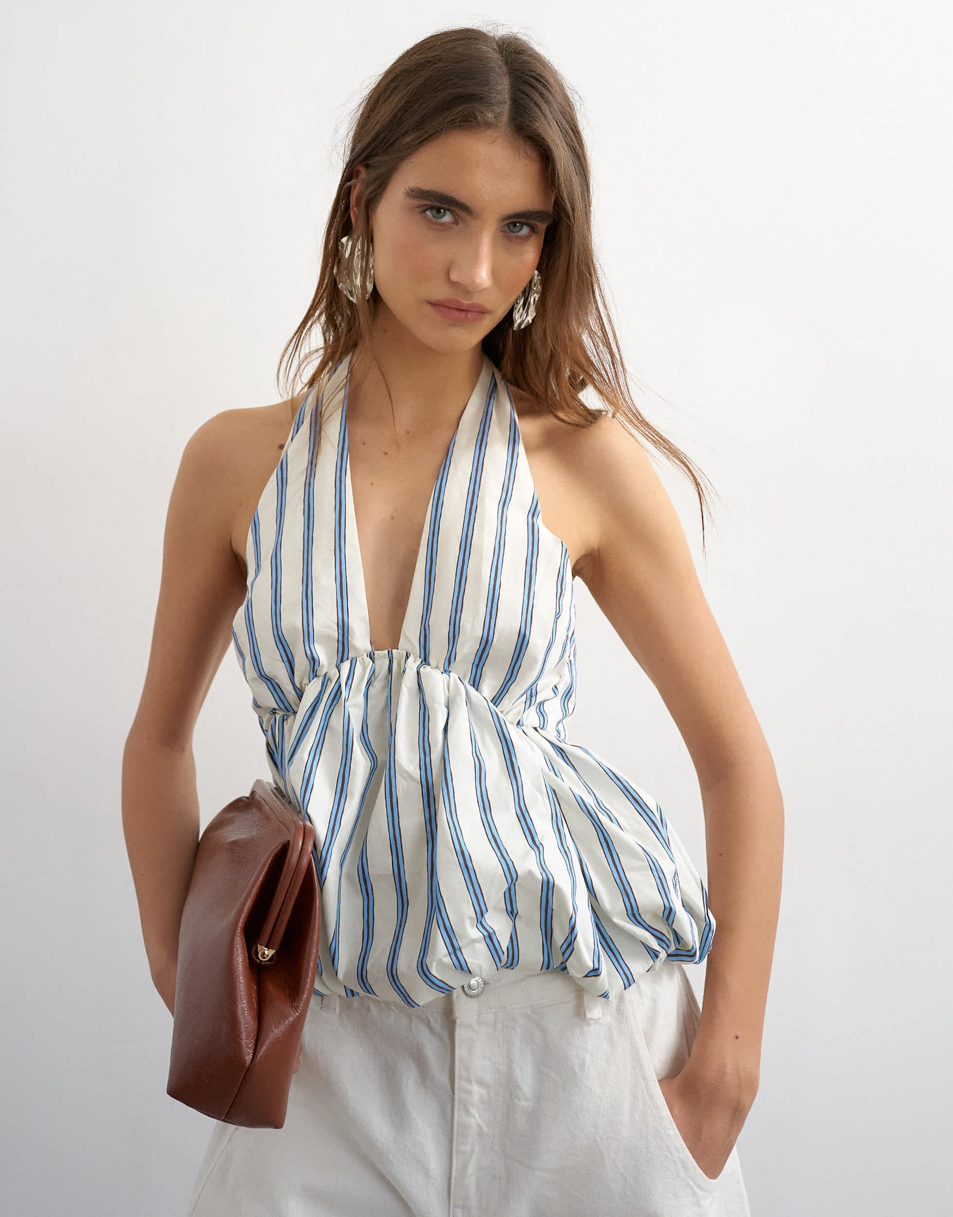 Haut Topshop rayé écru à col montant et ourlet boule