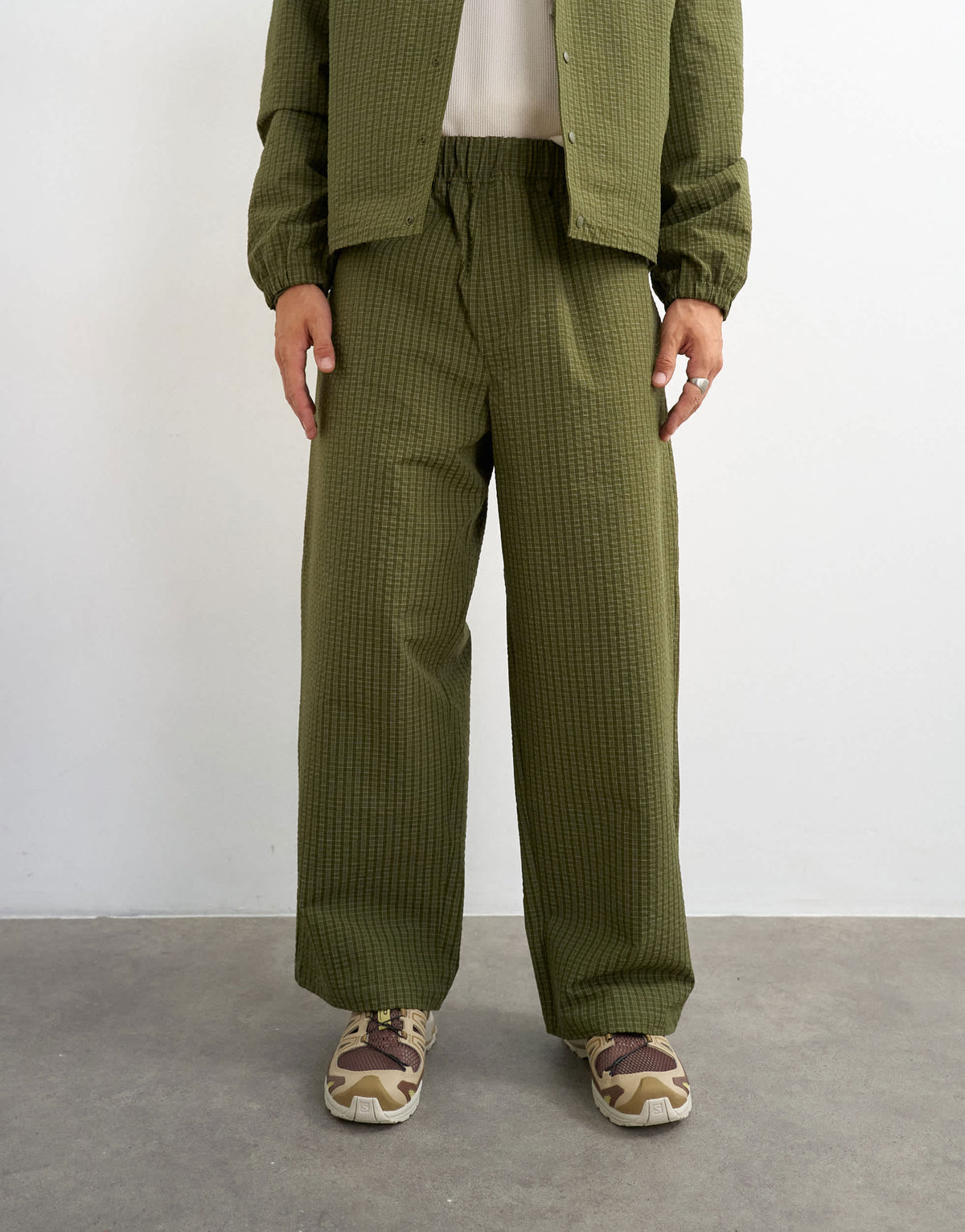 Topman baggy fit nylon ripstop trouser in green