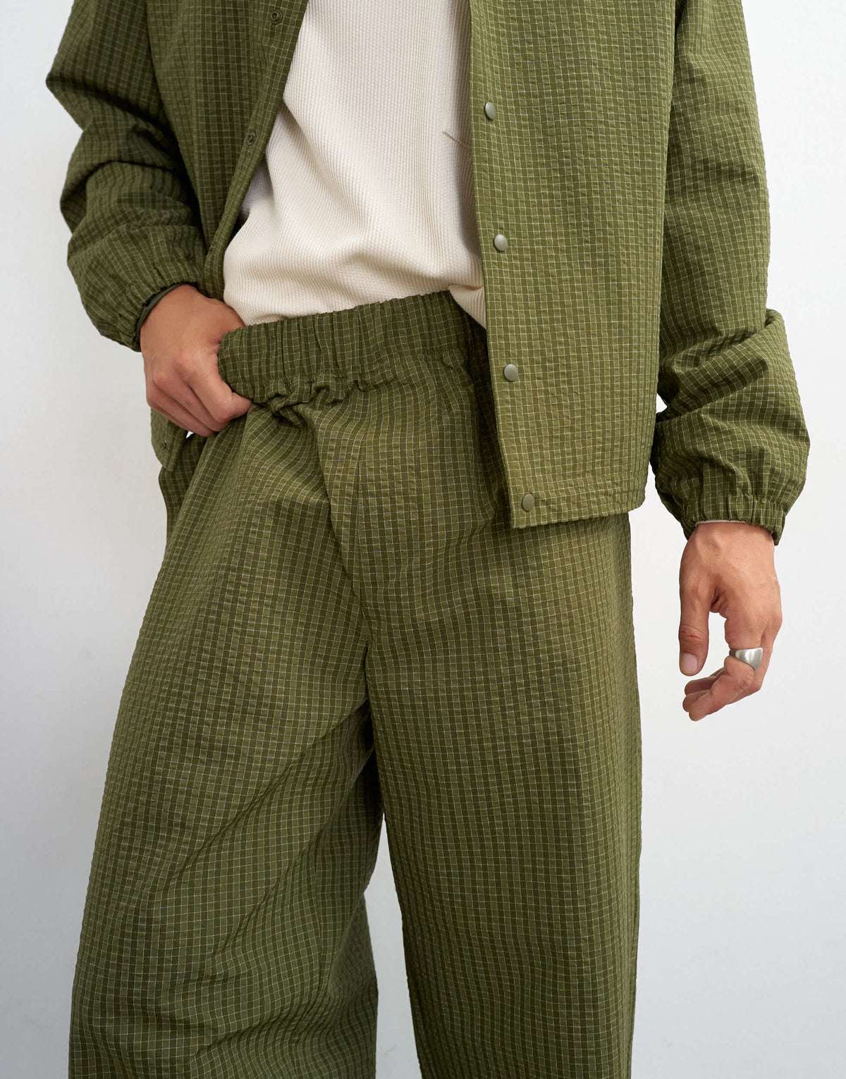Topman baggy fit nylon ripstop trouser in green