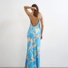 Robe longue en satin Topshop coupe en biais à encolure dos nu, dos ouvert et encolure dégagée à imprimé floral bleu