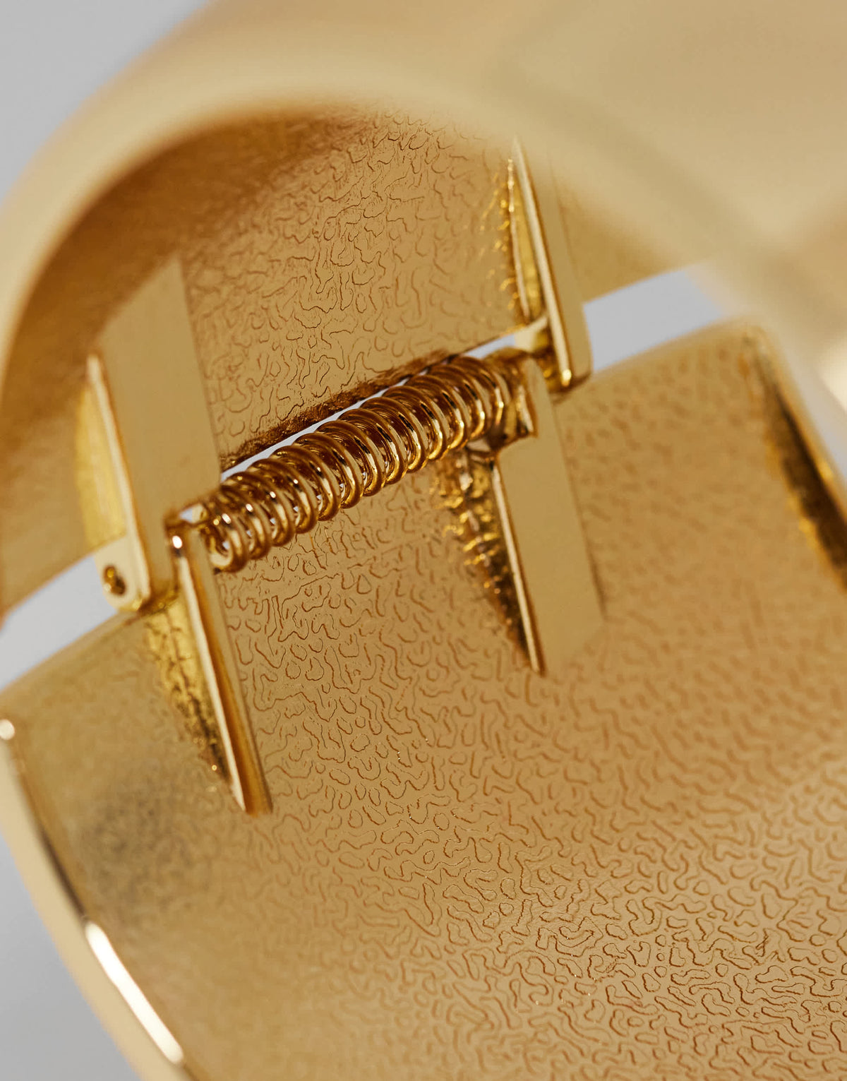 Topshop Farah oversized bangle in gold tone