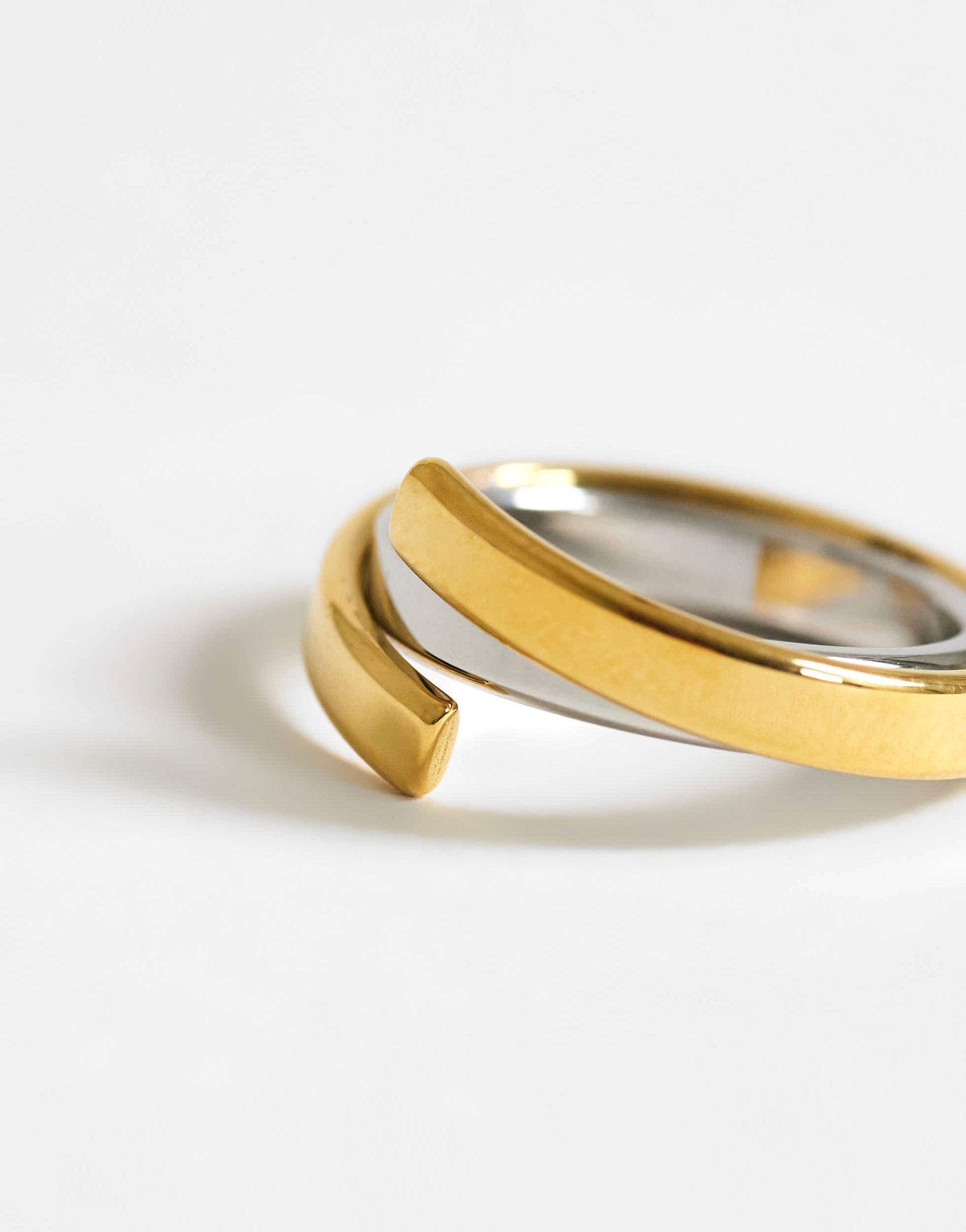 Topshop Ruth waterproof overlapping ring in stainless gold