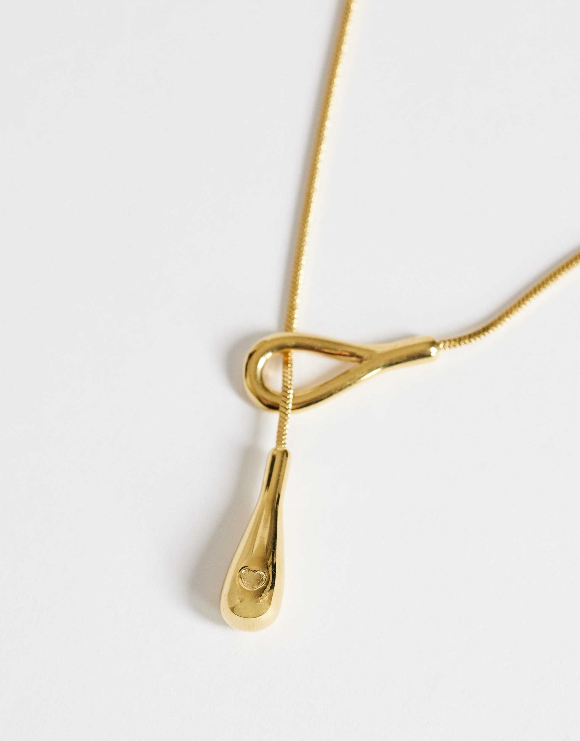 Topshop Lucas waterproof teardrop lariat necklace in stainless gold