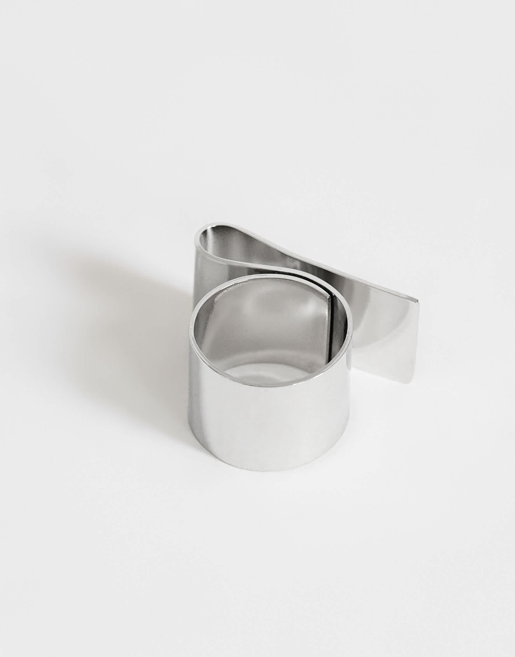 Topshop Rowan waterproof ring in stainless silver