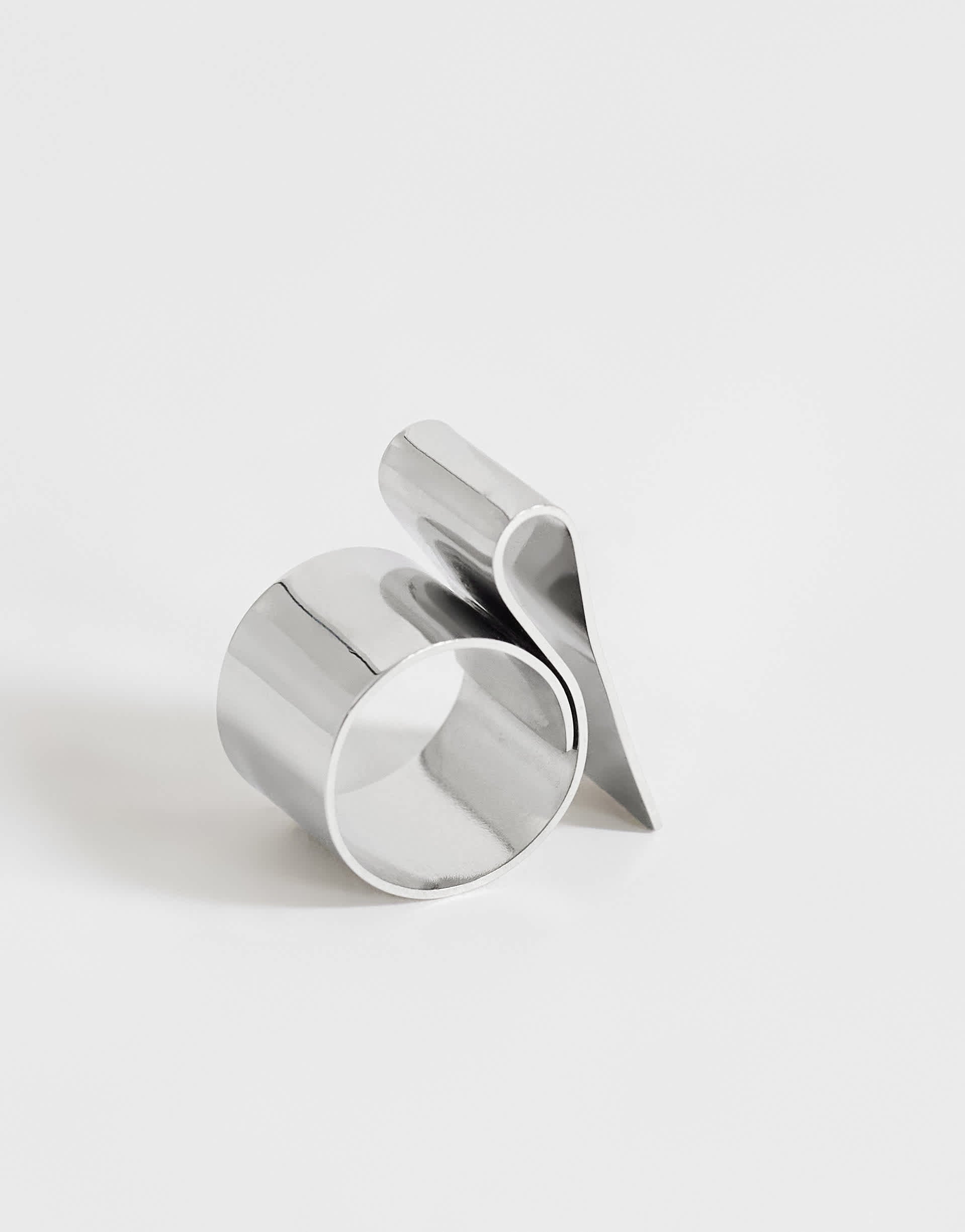 Topshop Rowan waterproof ring in stainless silver