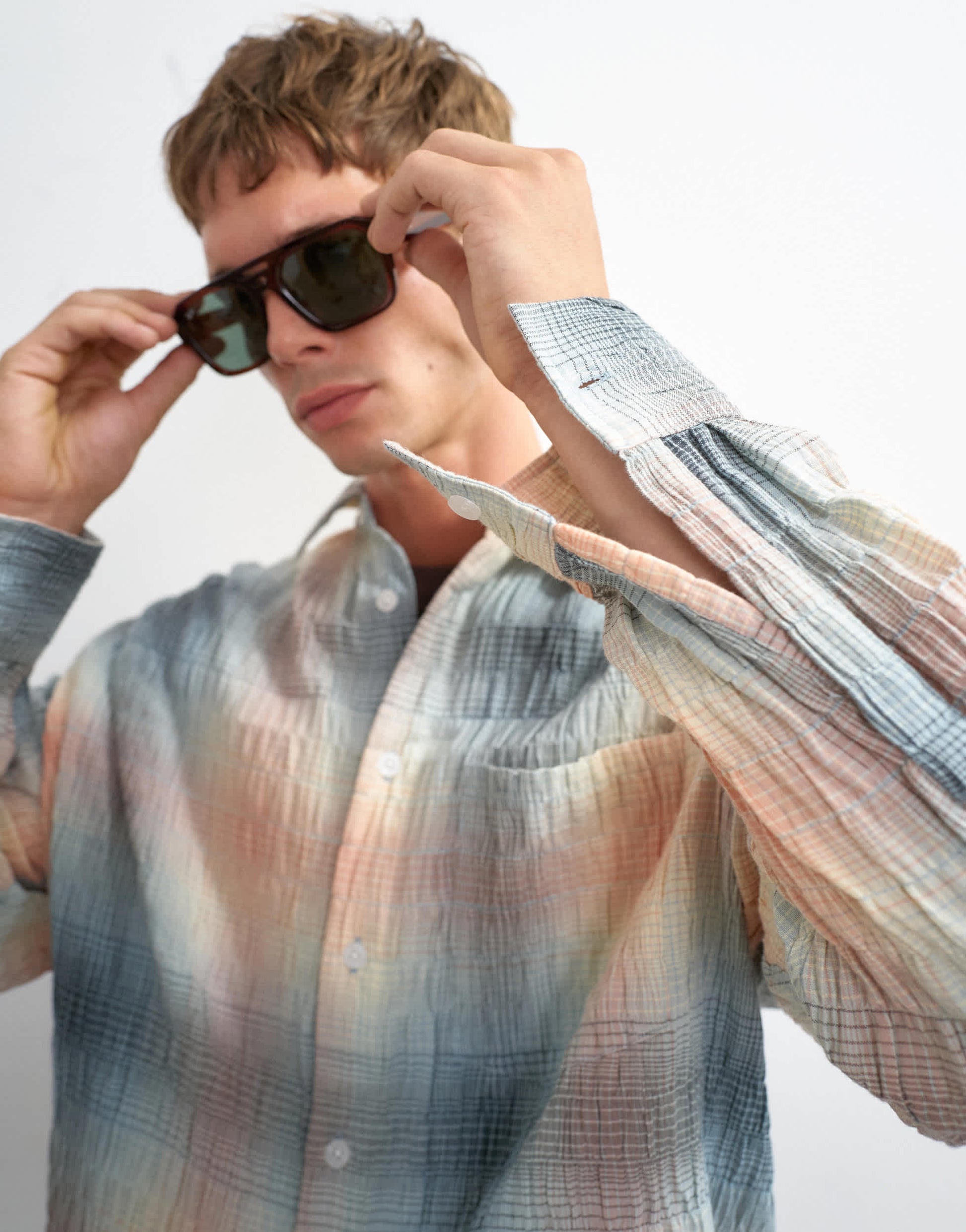 Topman oversized fit crinkle check shirt in grey
