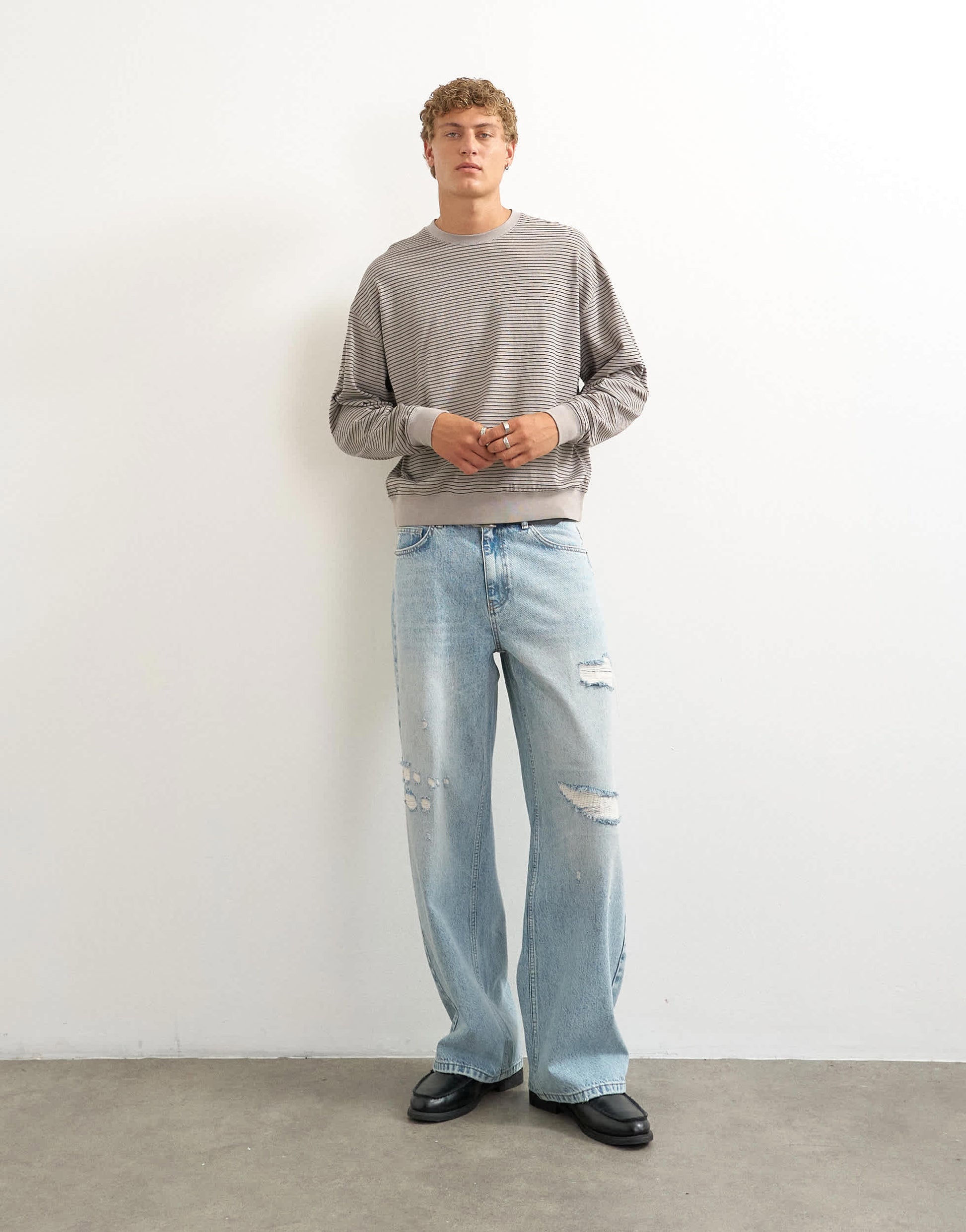 Topman relaxed fit crop long sleeve t-shirt with stripe in grey
