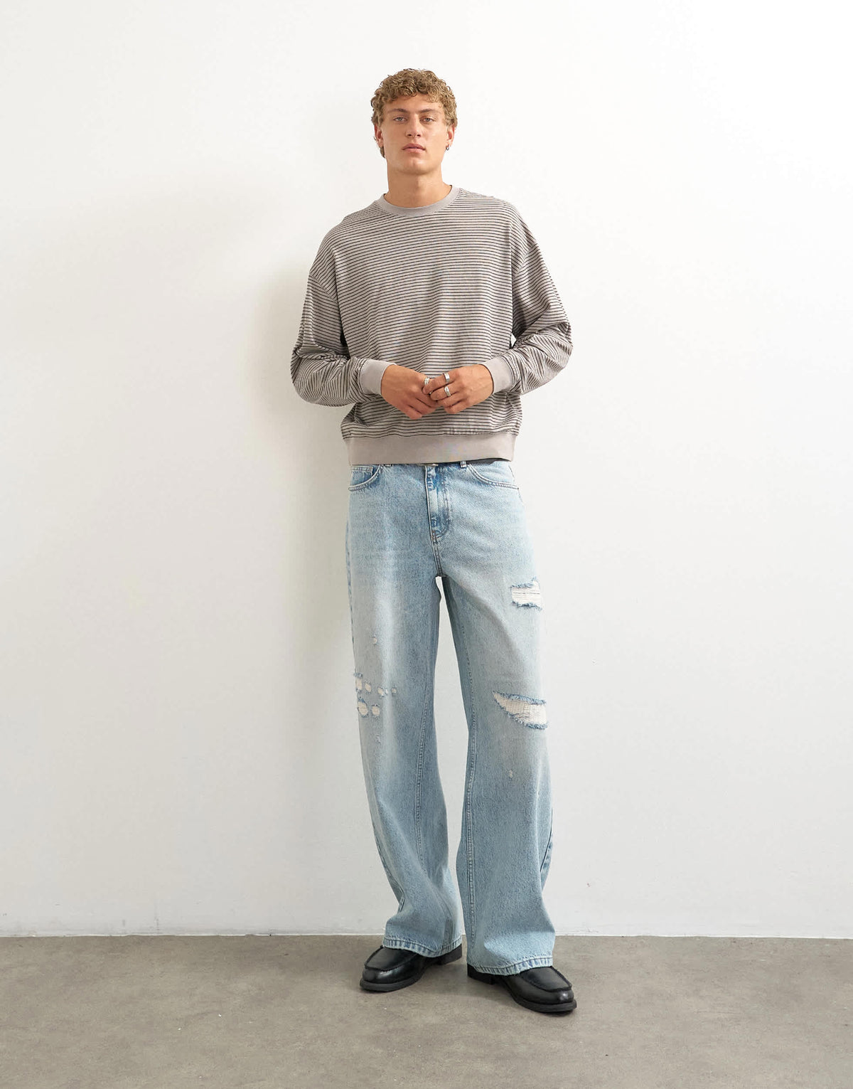 Topman relaxed fit crop long sleeve t-shirt with stripe in grey