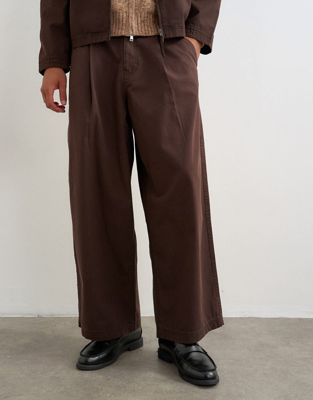 Topman balloon fit herringbone twill trouser in brown