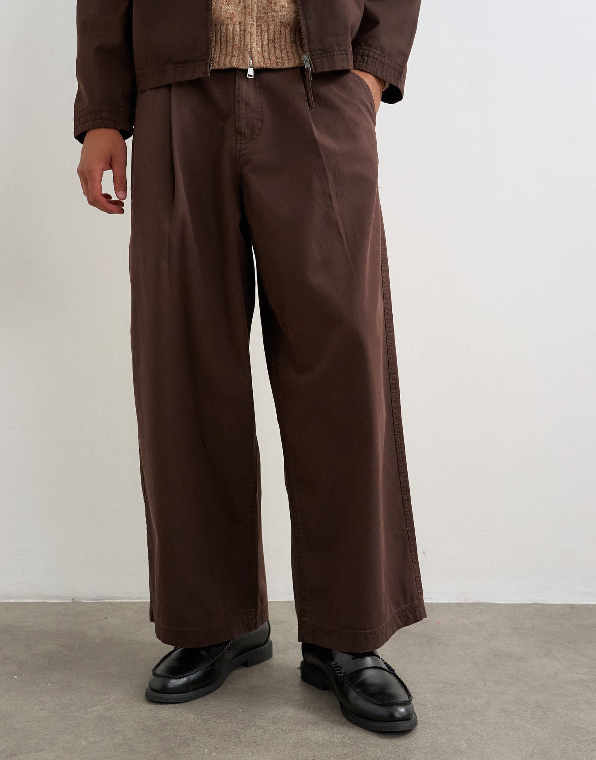 Topman balloon fit herringbone twill trouser in brown