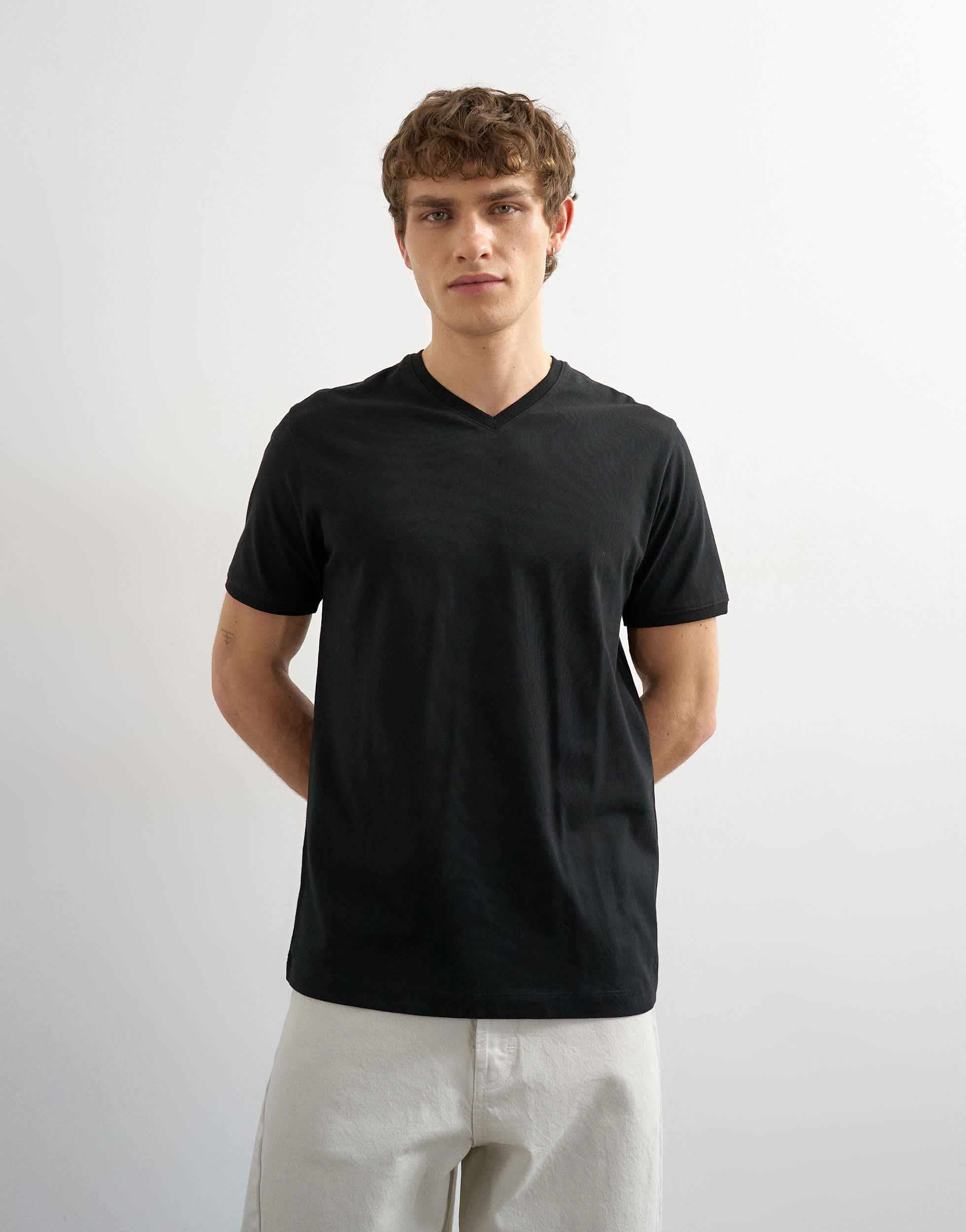 T-shirt Topman classique à col en V noir