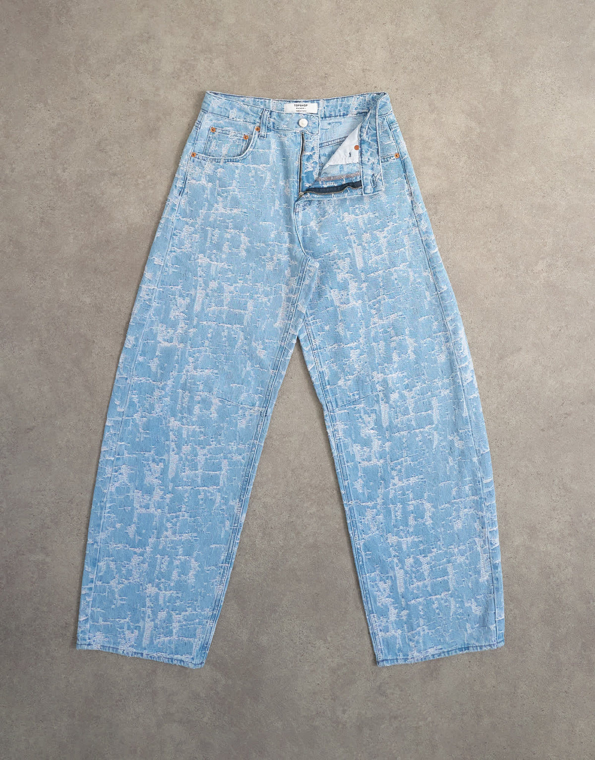 Topshop Barrel mid rise jean ultra-distressed bleach